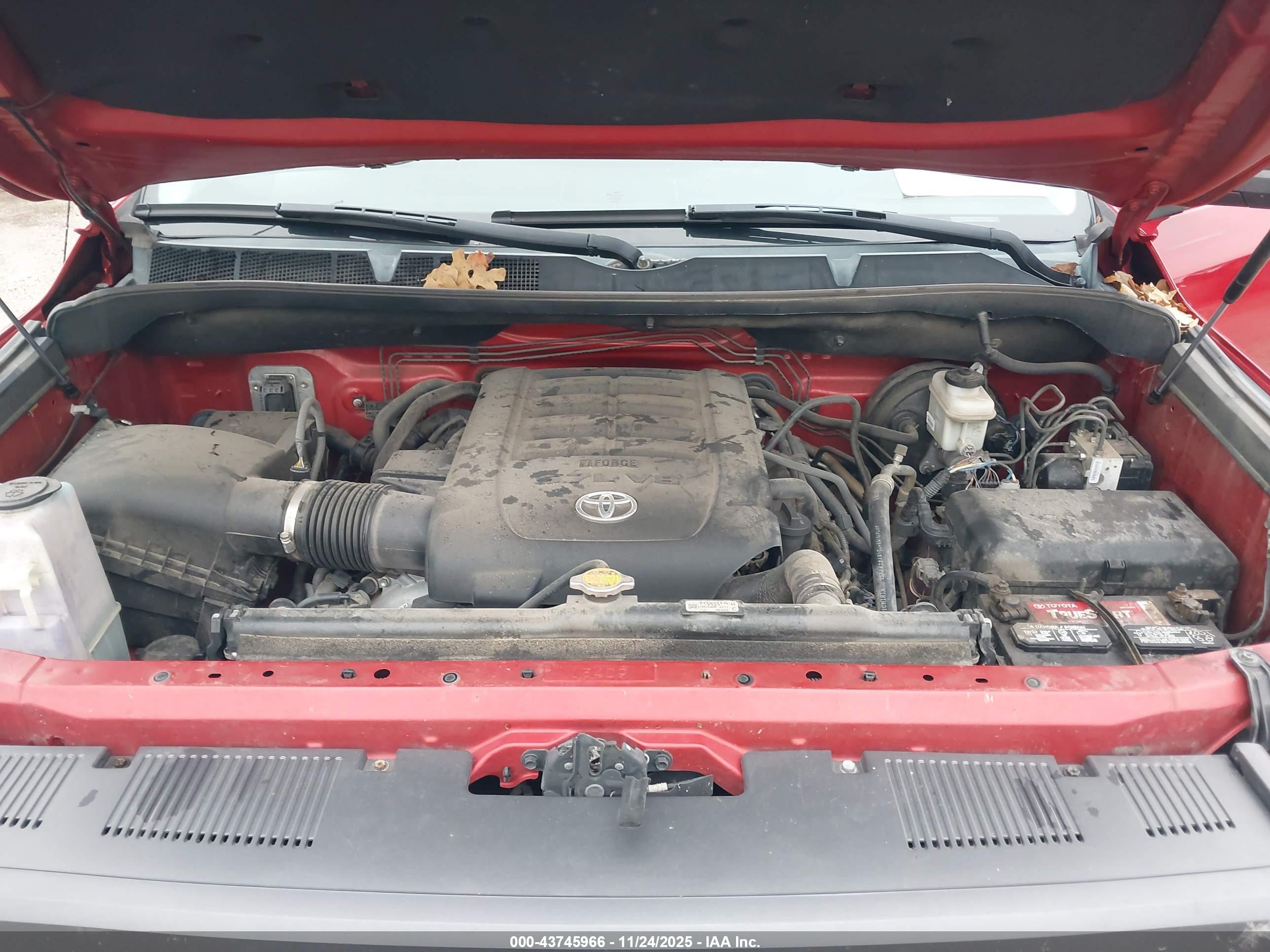 TOYOTA TUNDRA image 10