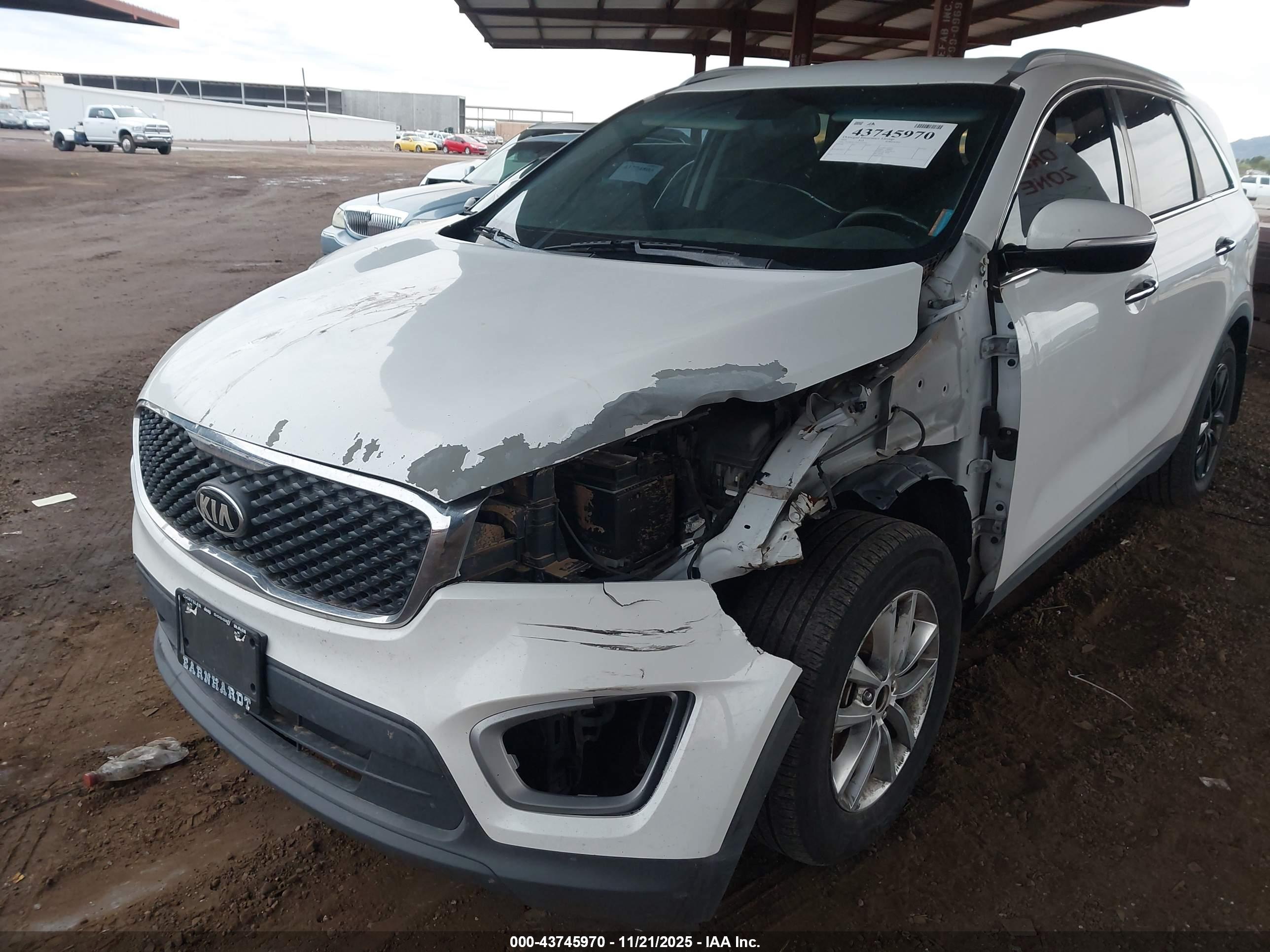 KIA SORENTO image 6