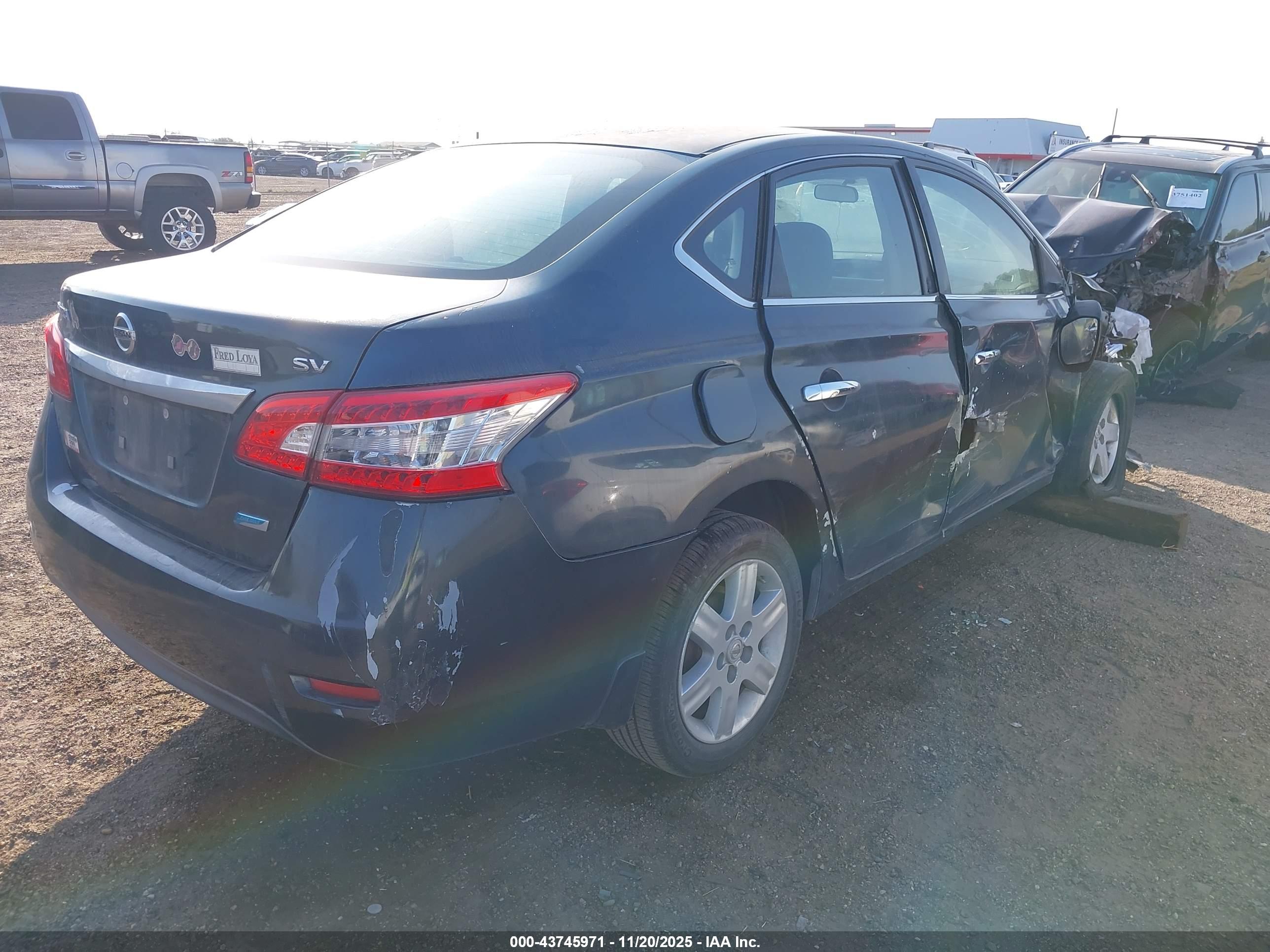 NISSAN SENTRA image 4