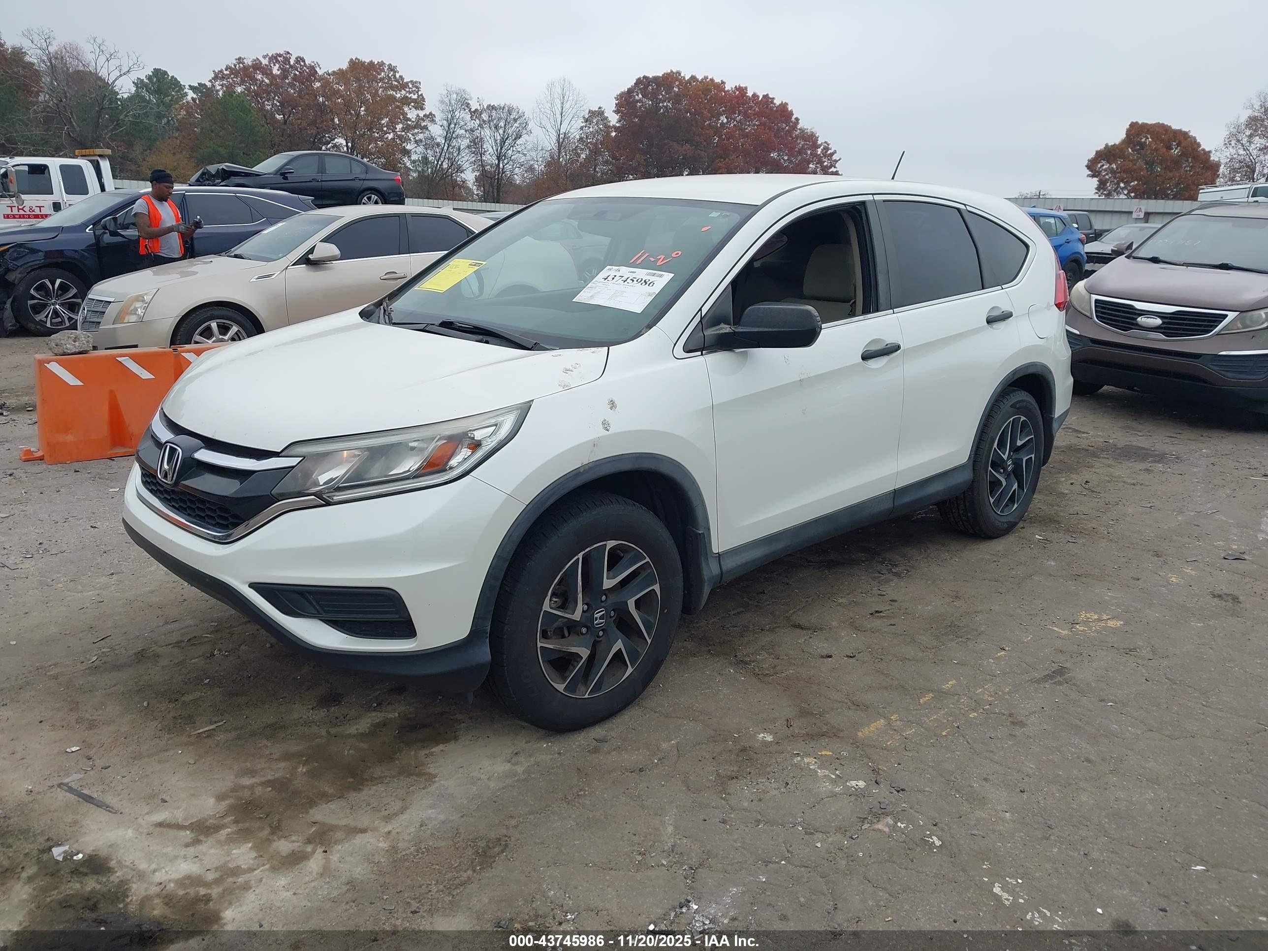 HONDA CR-V image 2