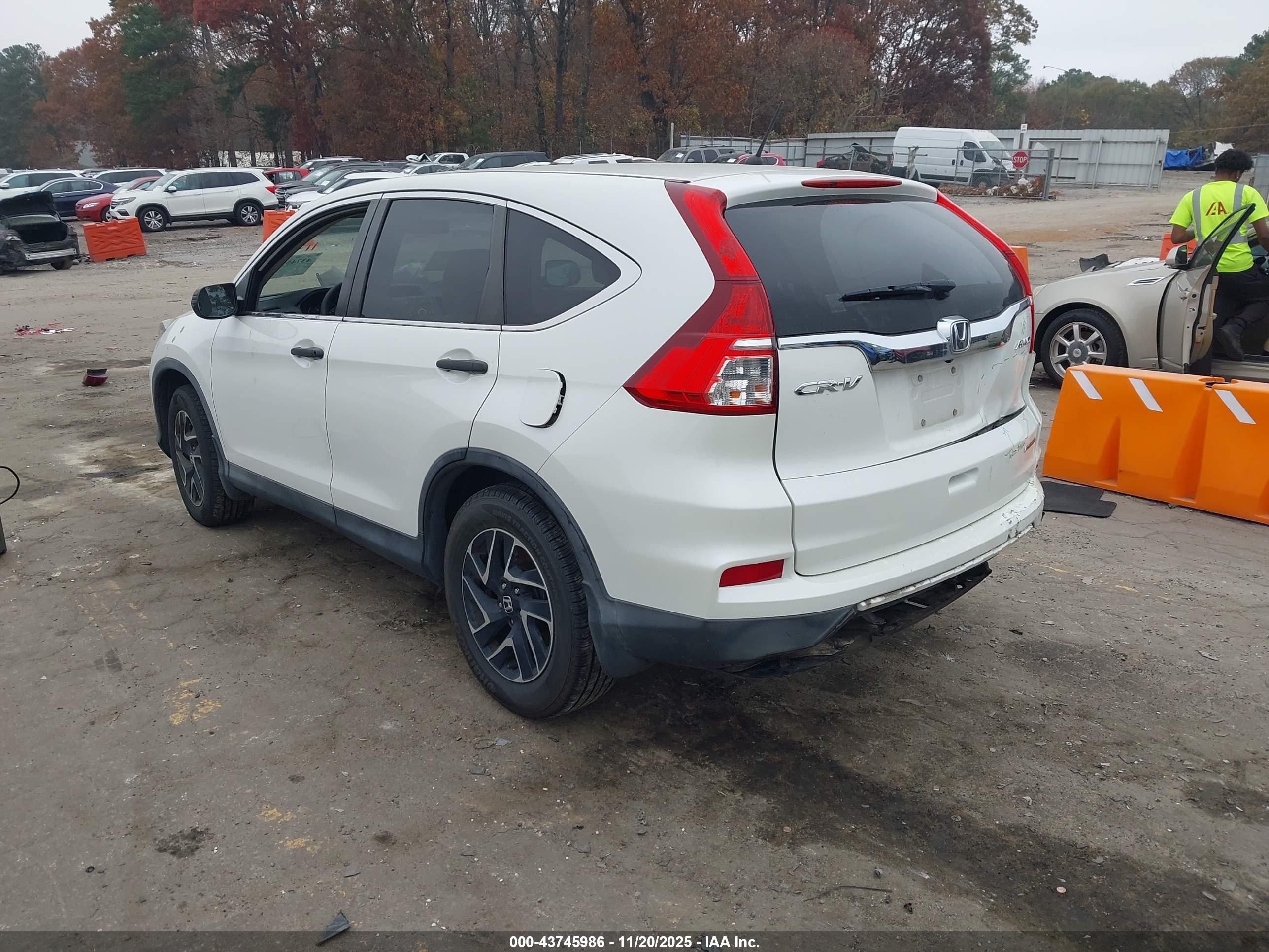 HONDA CR-V image 3
