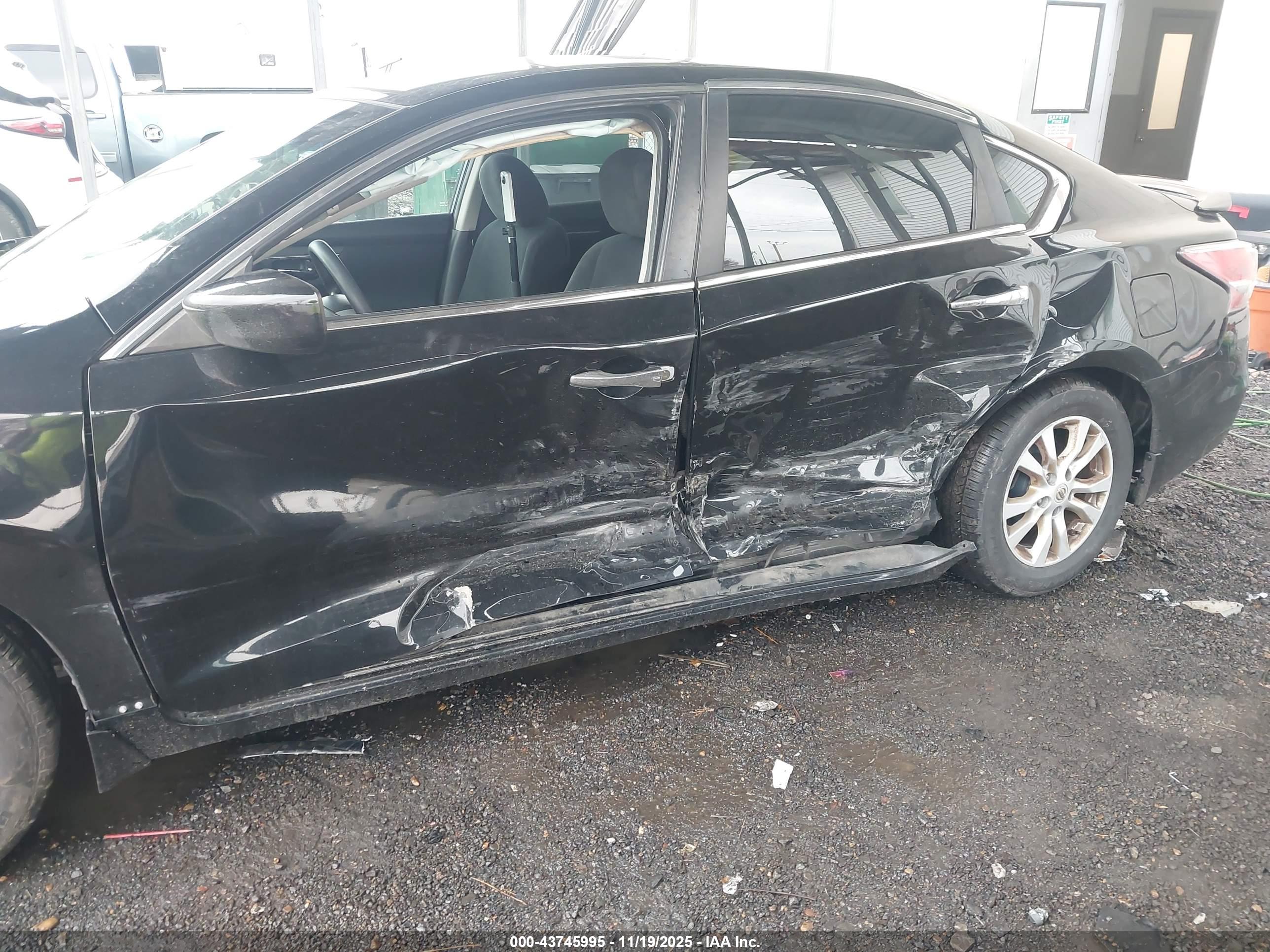 NISSAN ALTIMA image 6