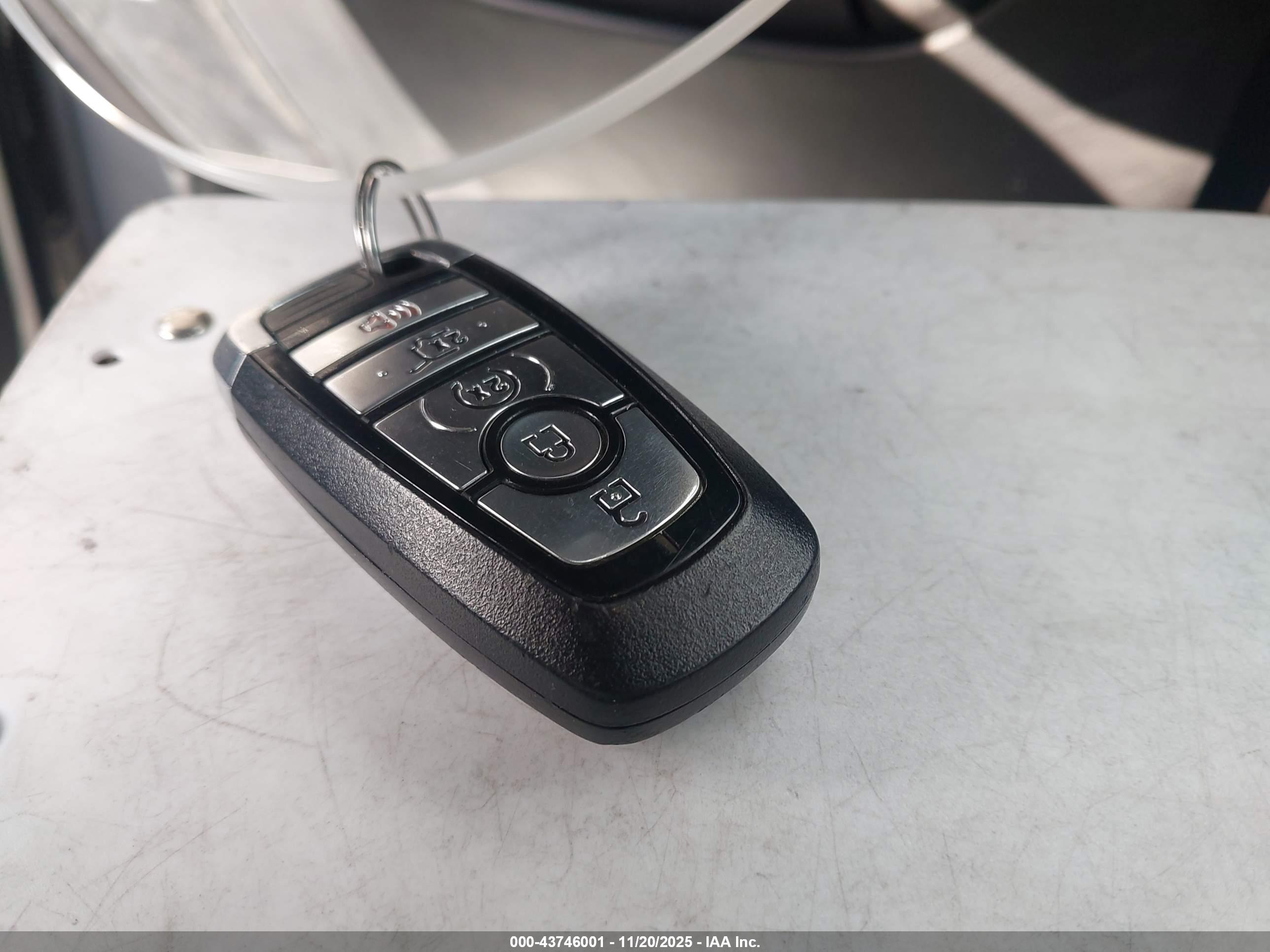 FORD EXPLORER image 11