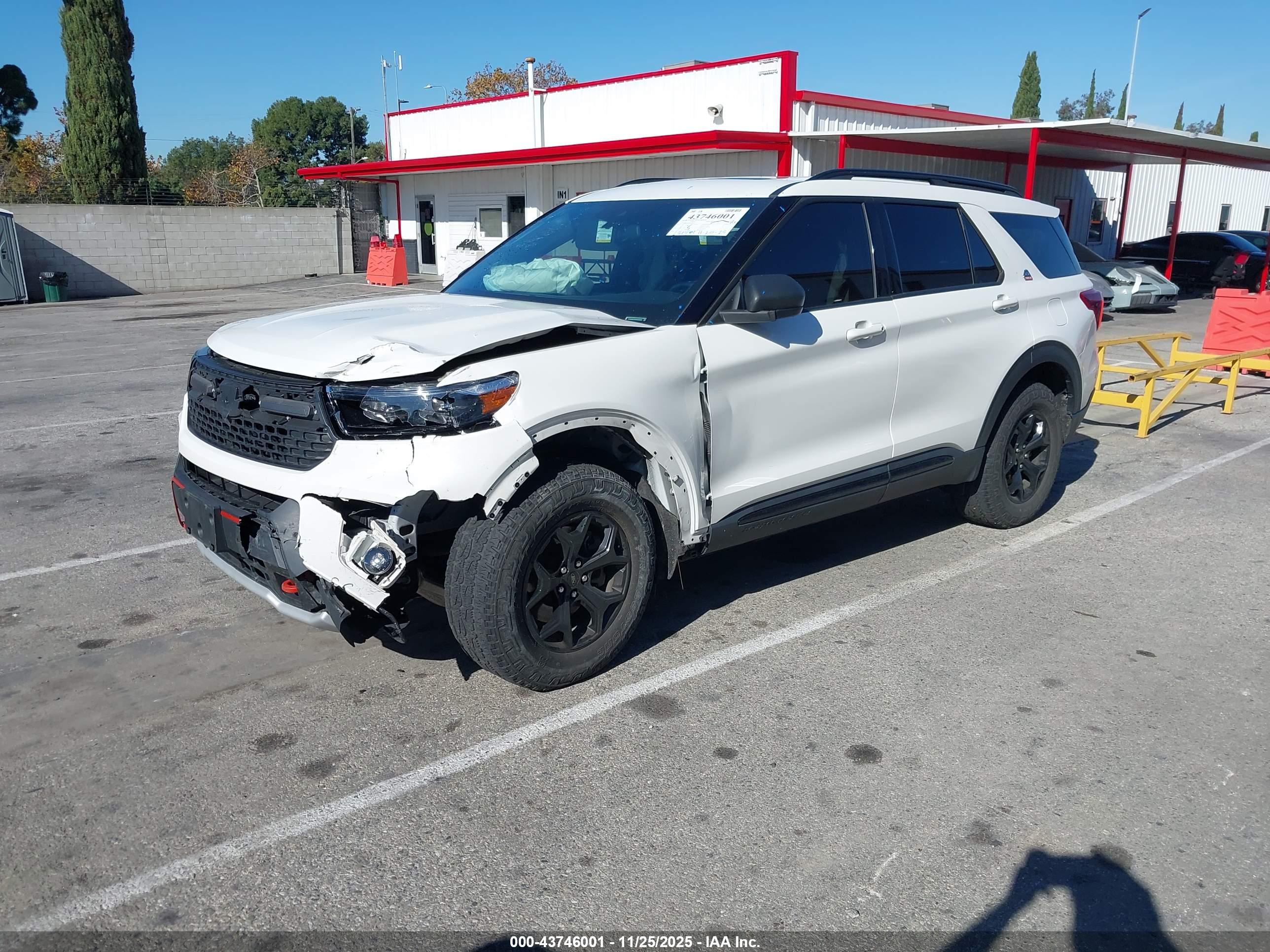FORD EXPLORER image 2