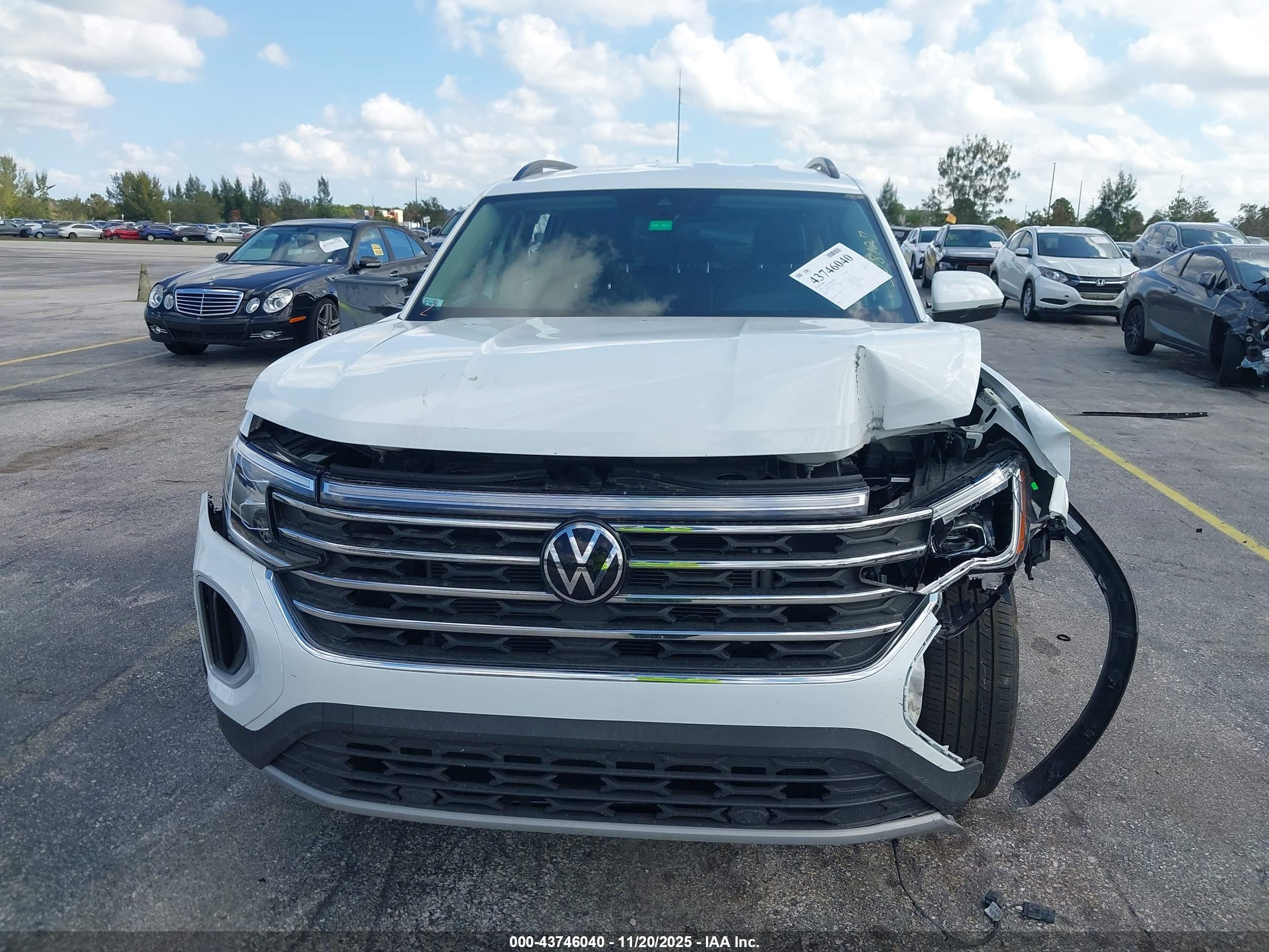 VOLKSWAGEN ATLAS image 6