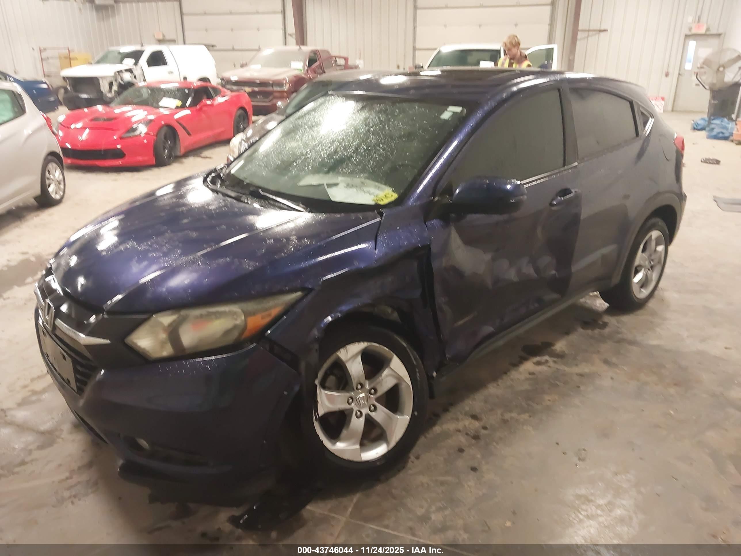 HONDA HR-V image 2