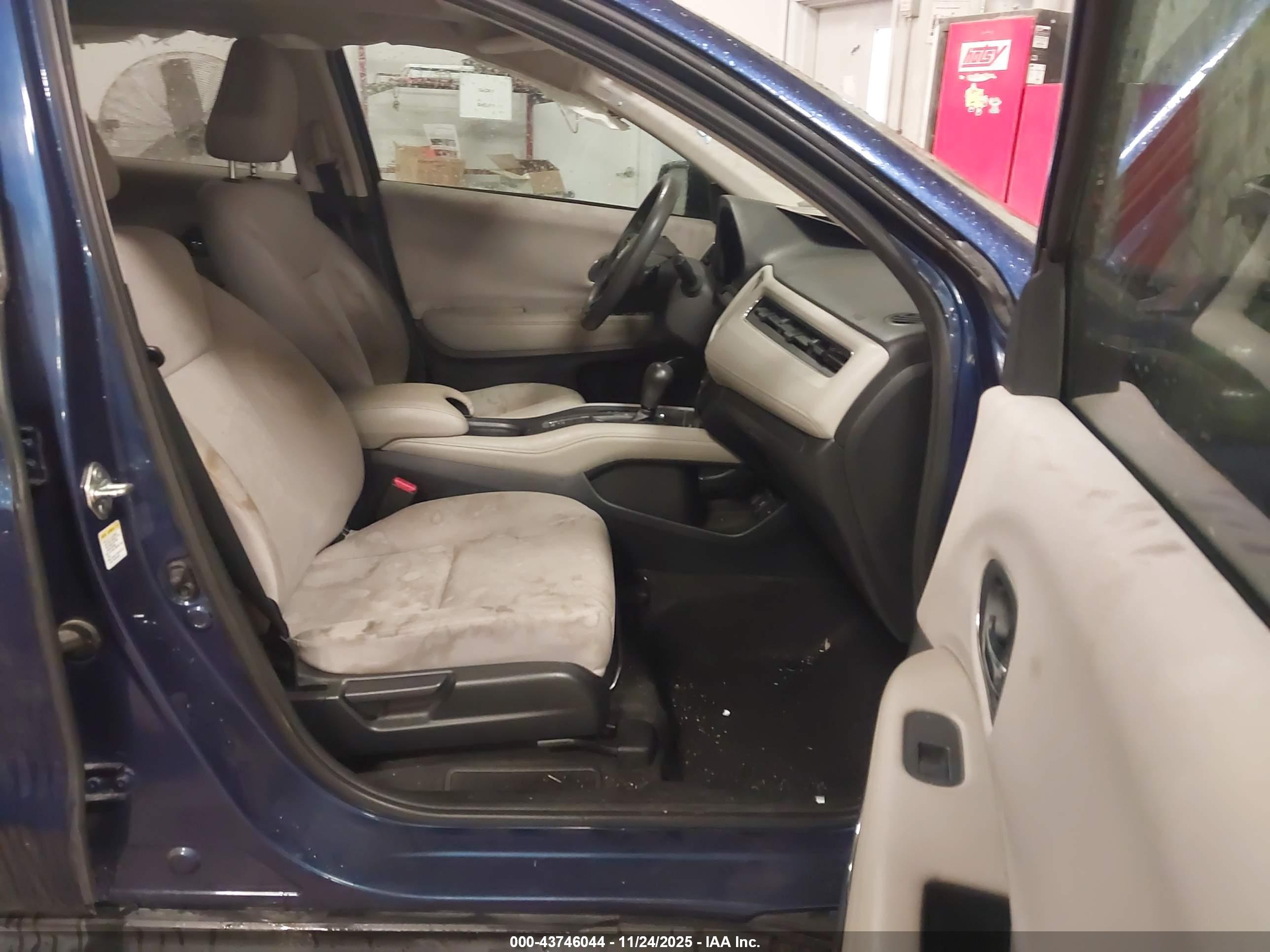 HONDA HR-V image 5