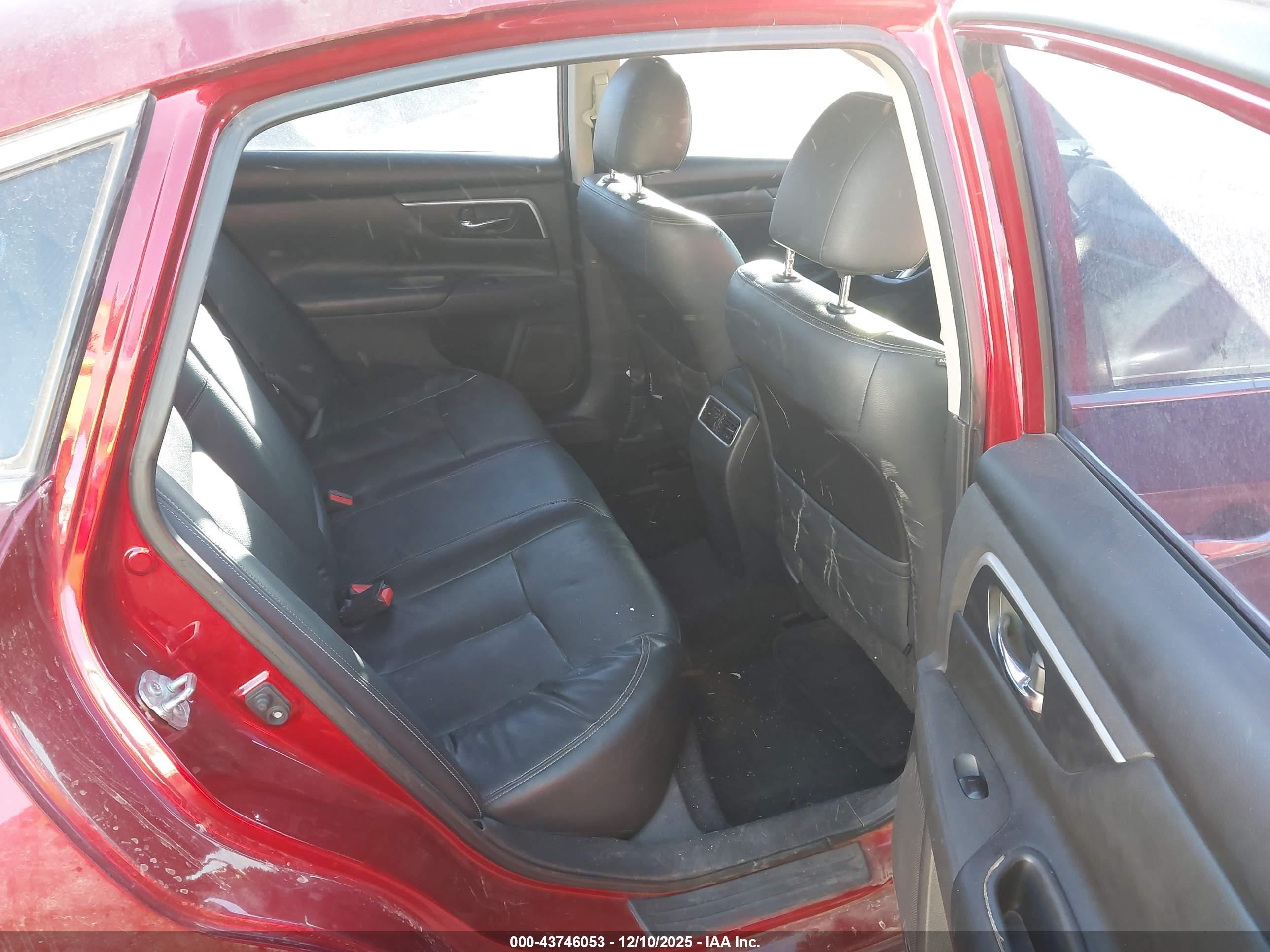 NISSAN ALTIMA image 8