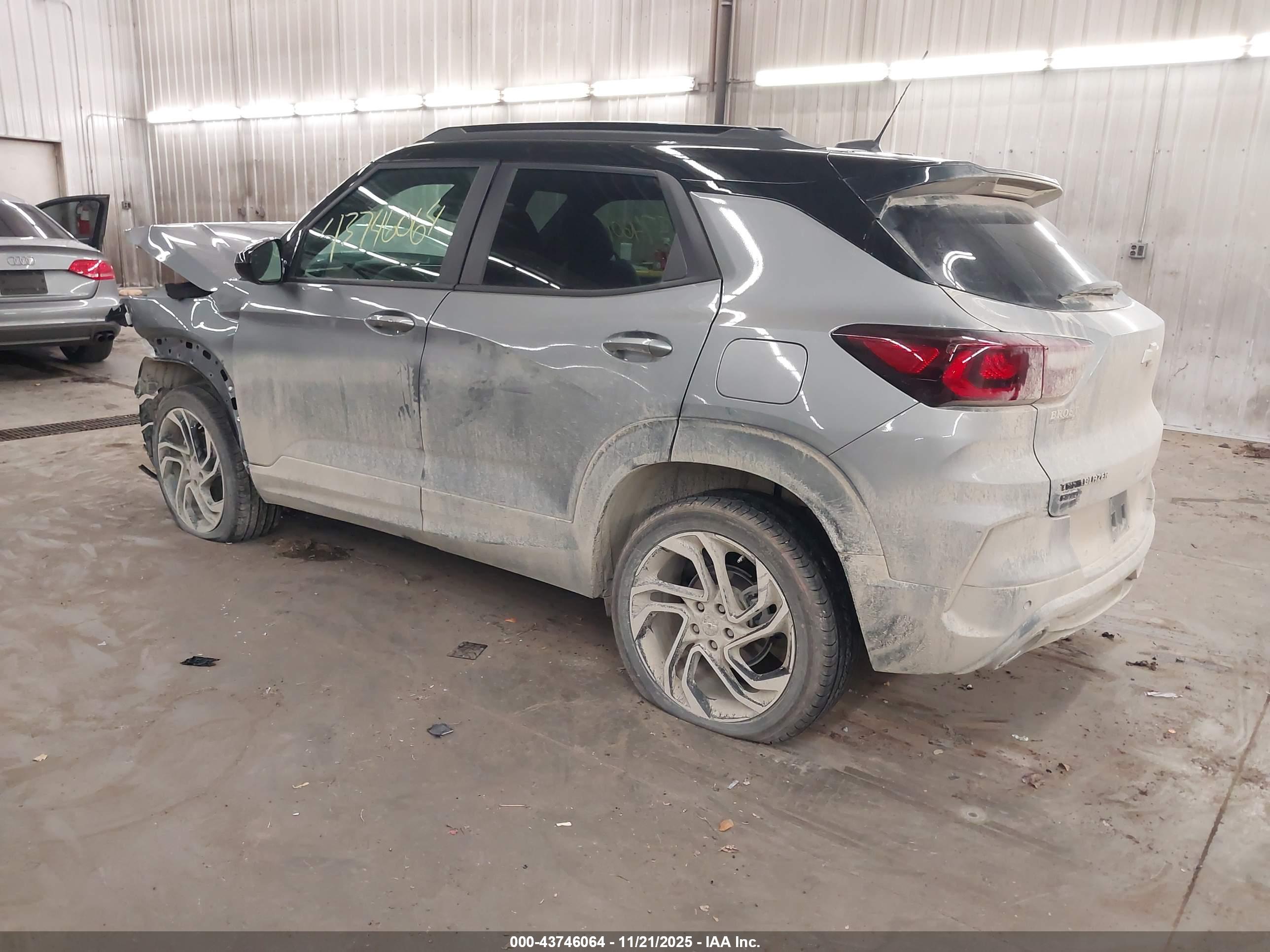 CHEVROLET TRAILBLAZER image 3