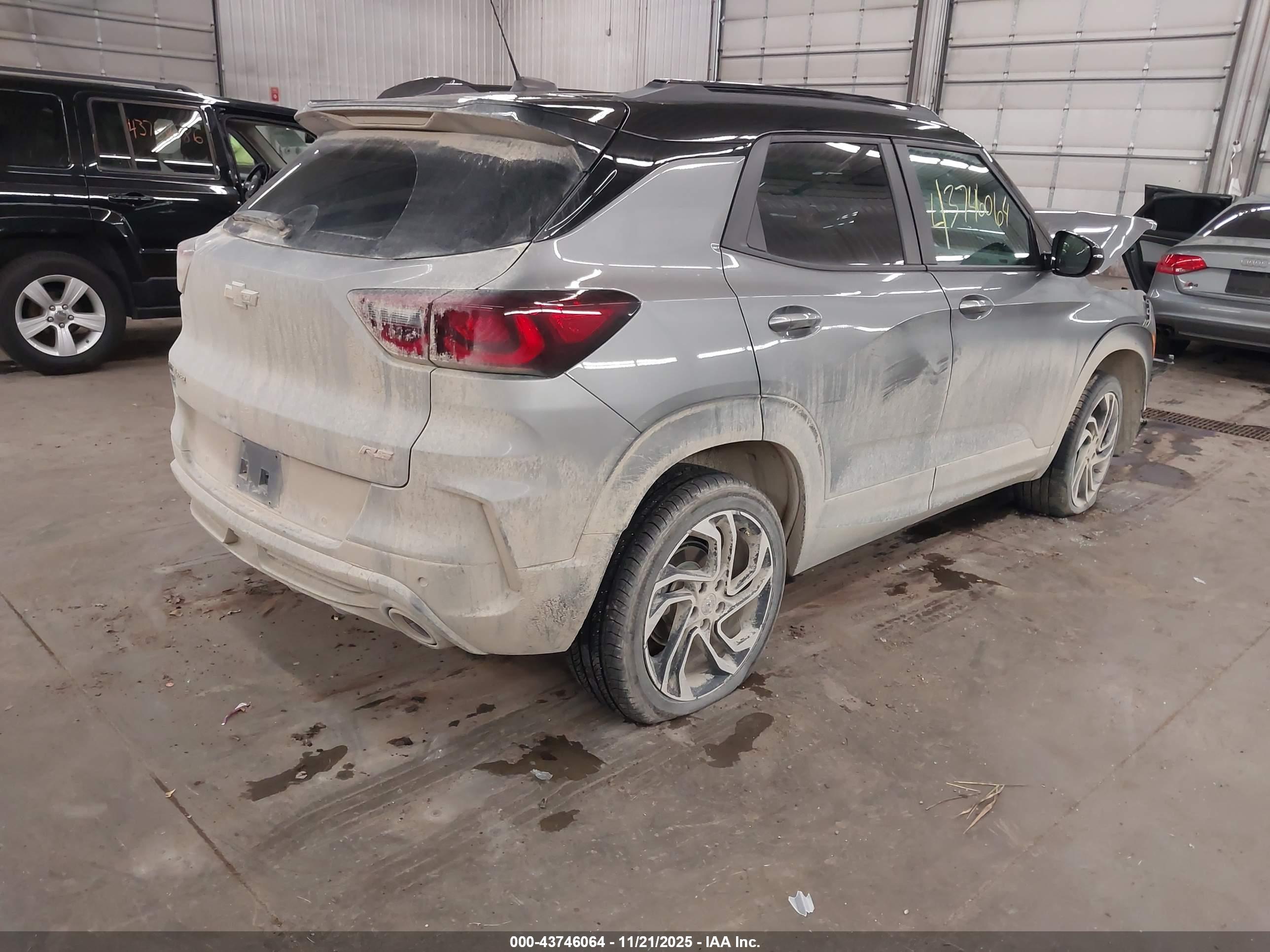 CHEVROLET TRAILBLAZER image 4