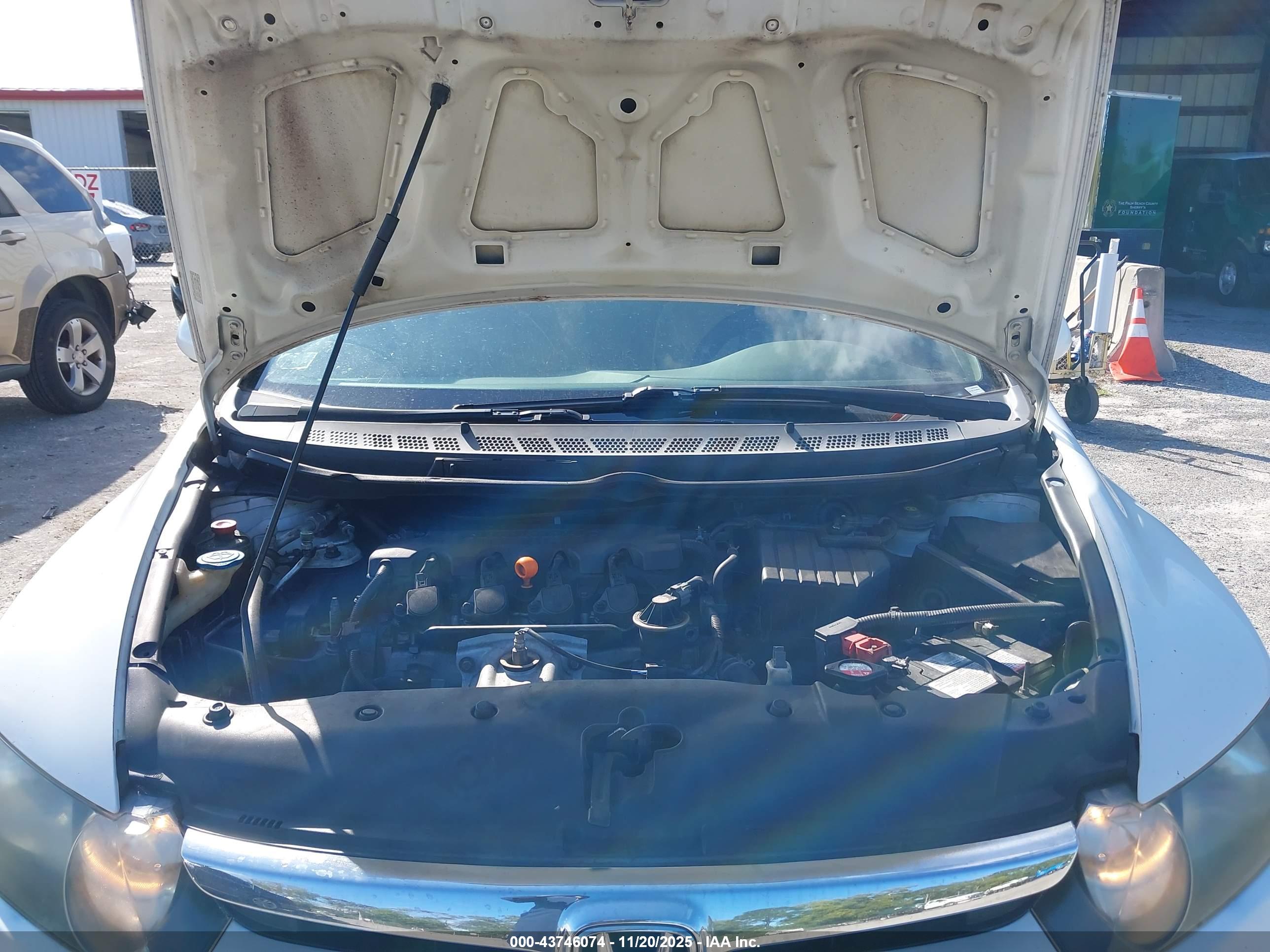 HONDA CIVIC image 10