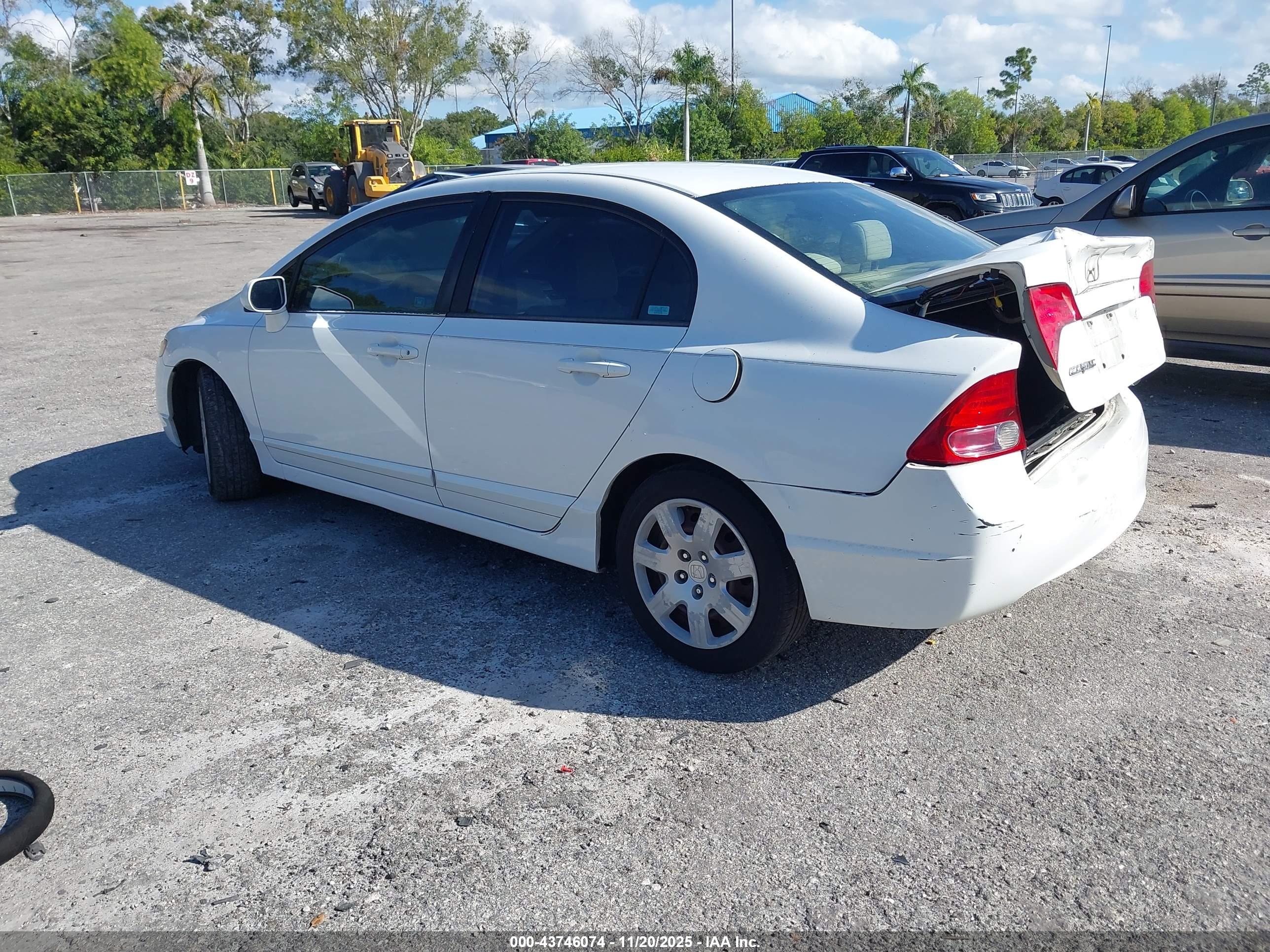 HONDA CIVIC image 3