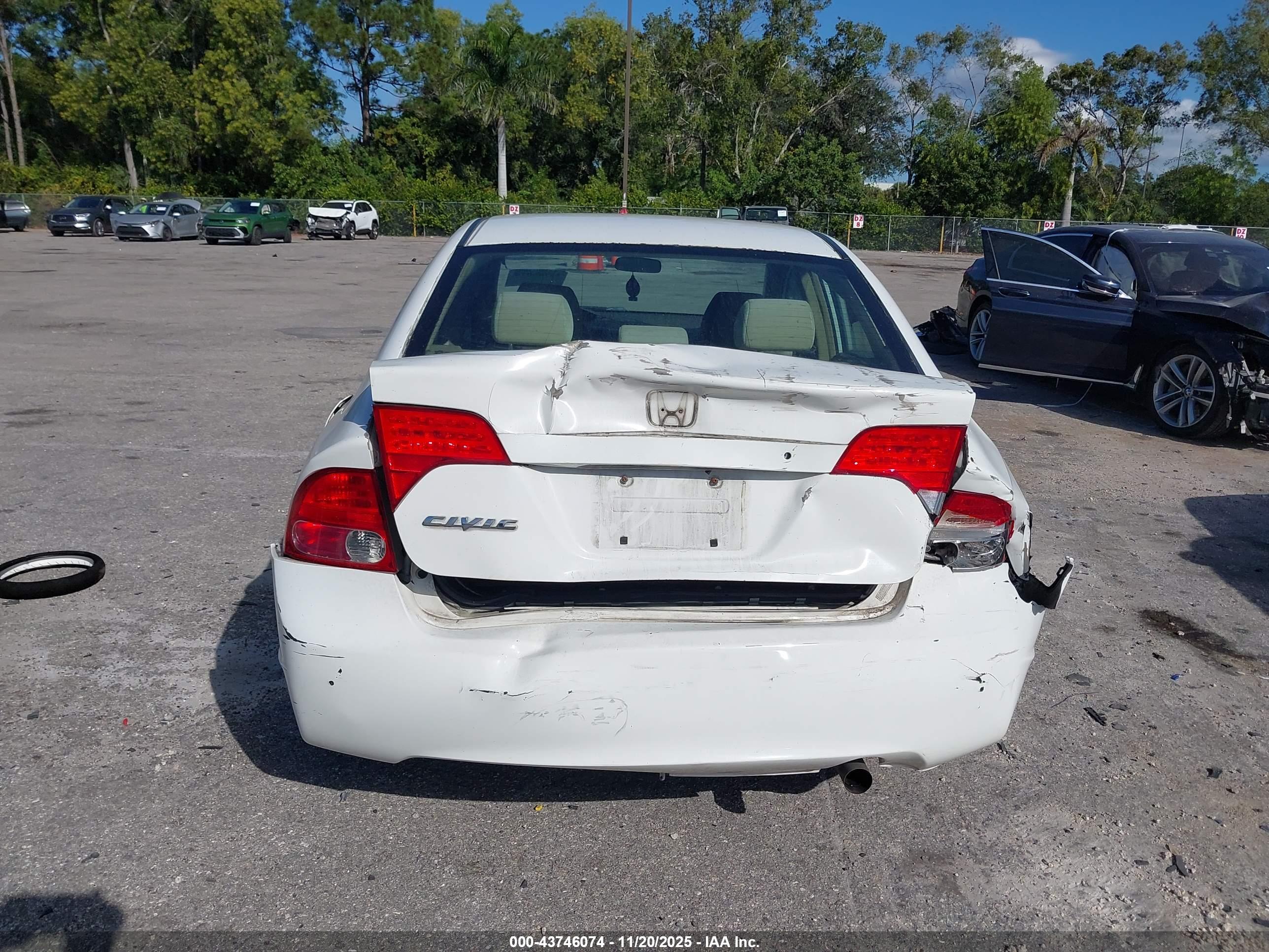 HONDA CIVIC image 6