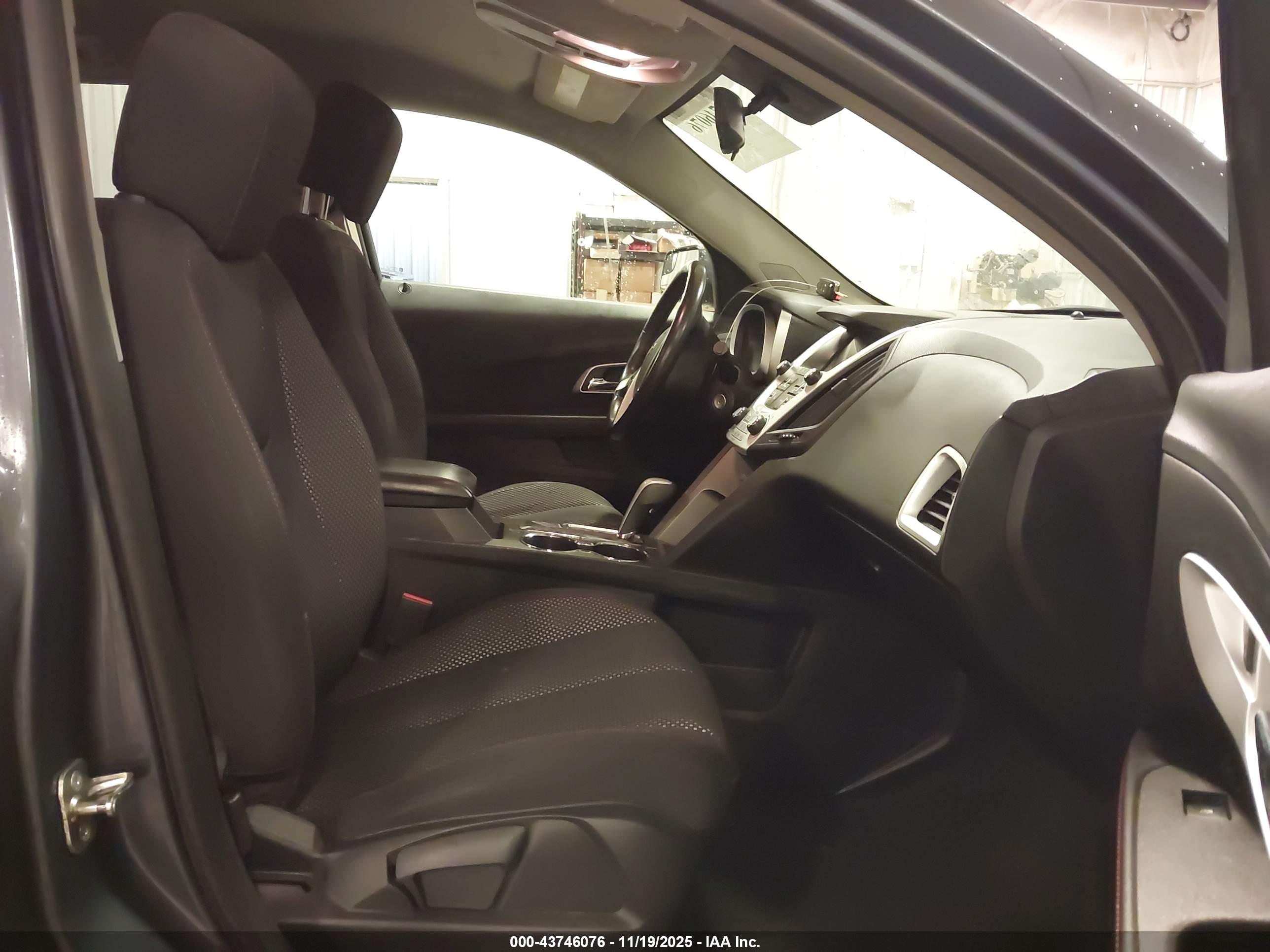 CHEVROLET EQUINOX image 5