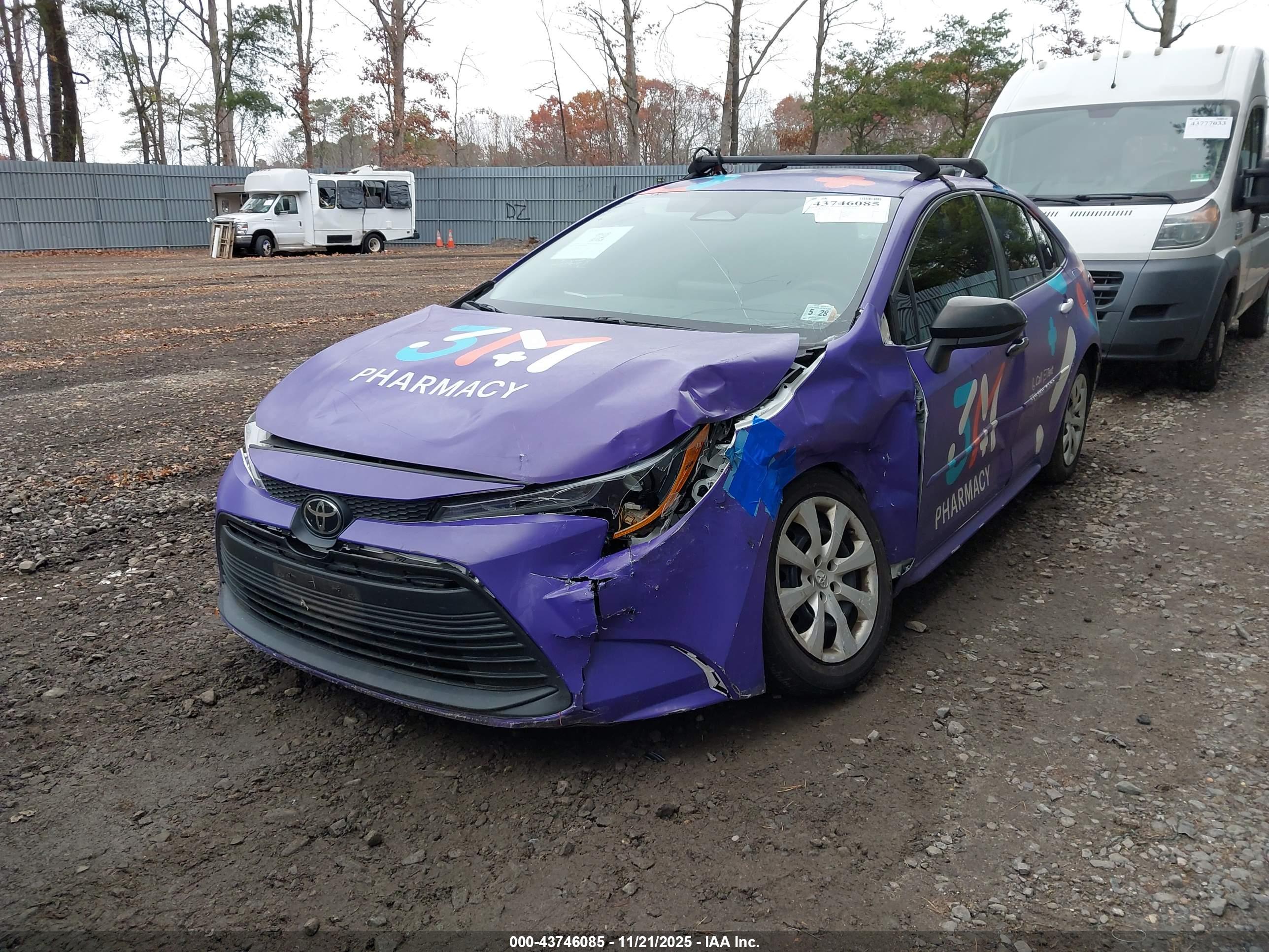 TOYOTA COROLLA image 2