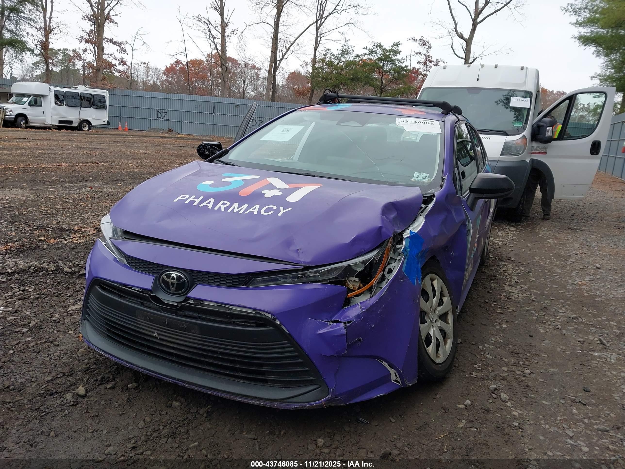TOYOTA COROLLA image 6