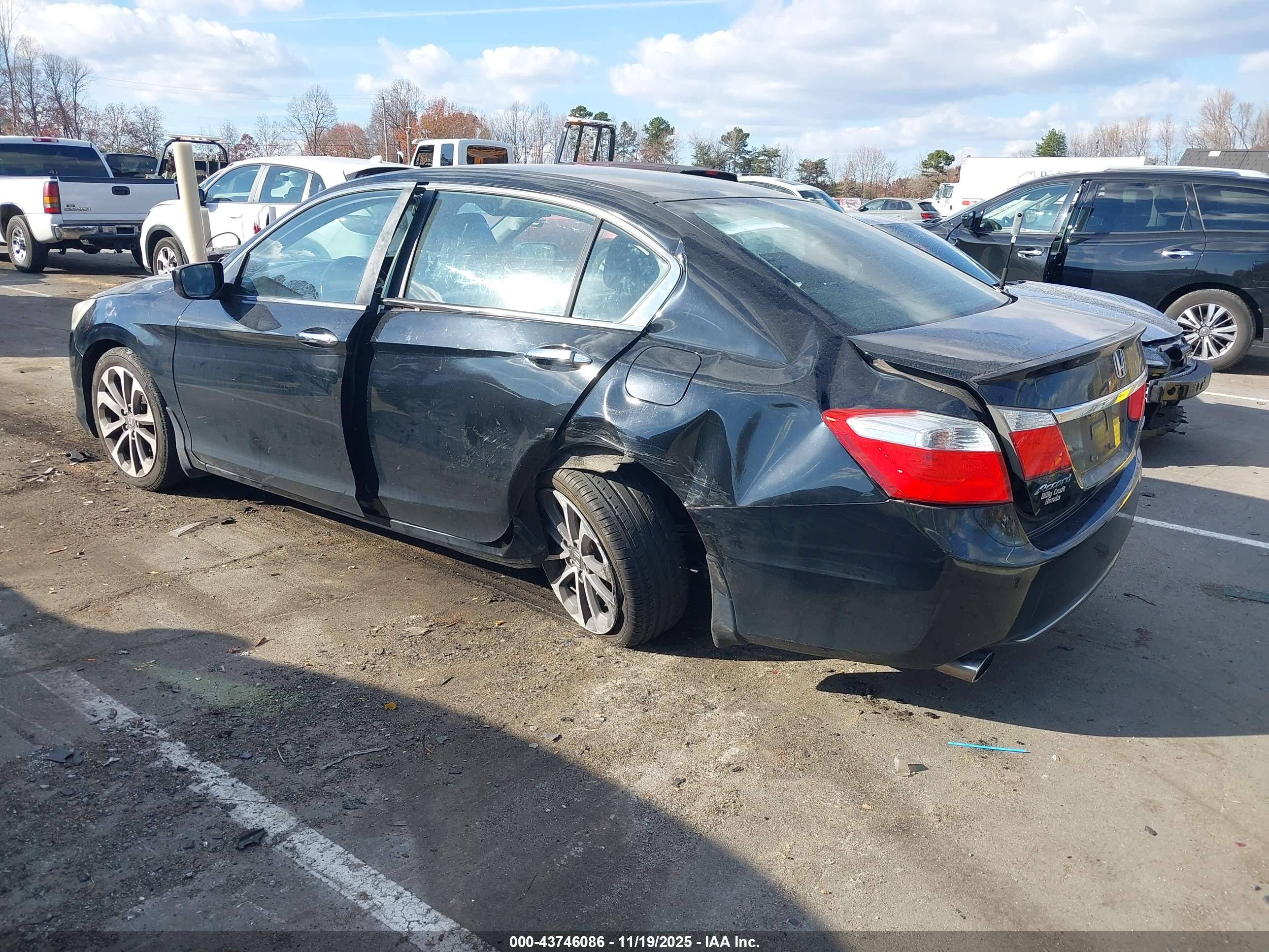 HONDA ACCORD image 3