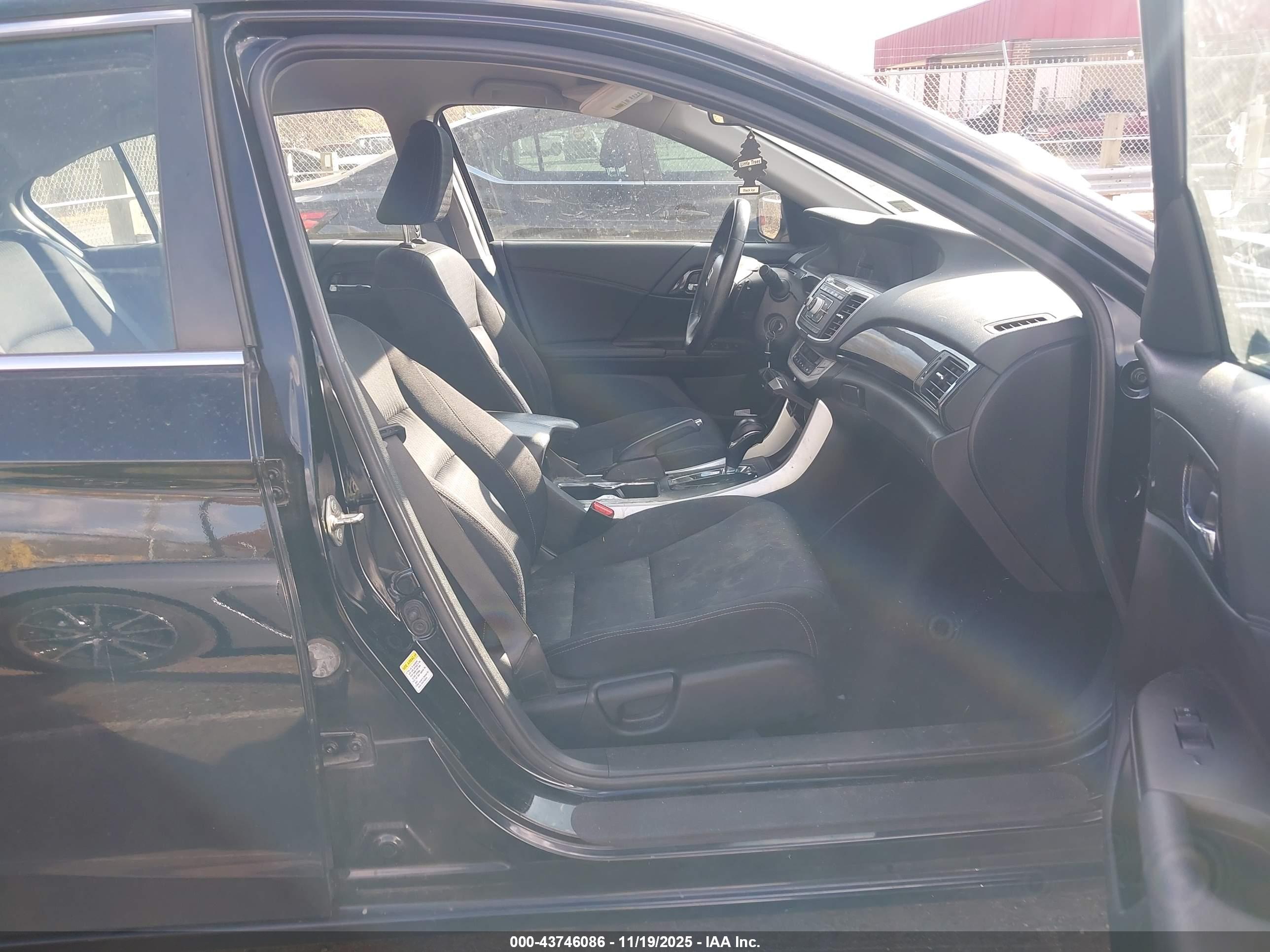 HONDA ACCORD image 5