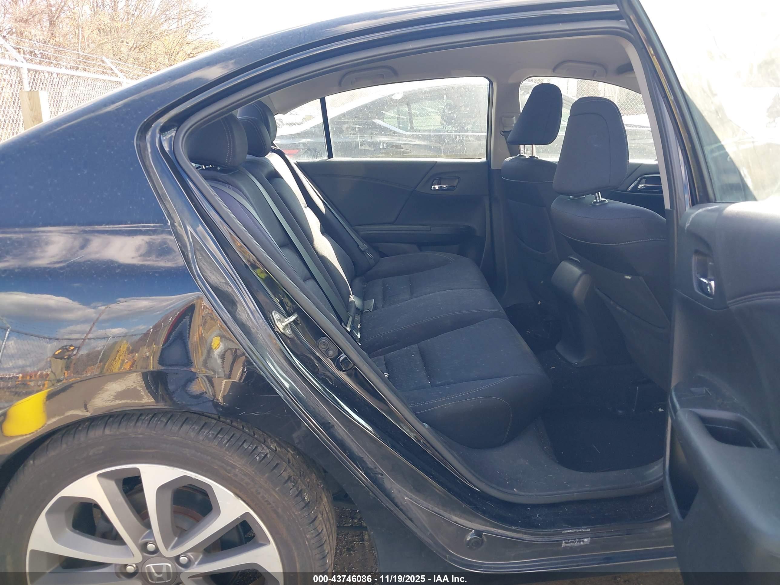 HONDA ACCORD image 8