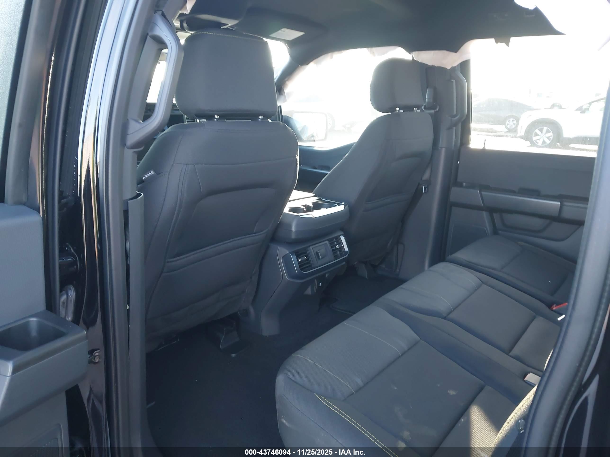 FORD F-150 image 8