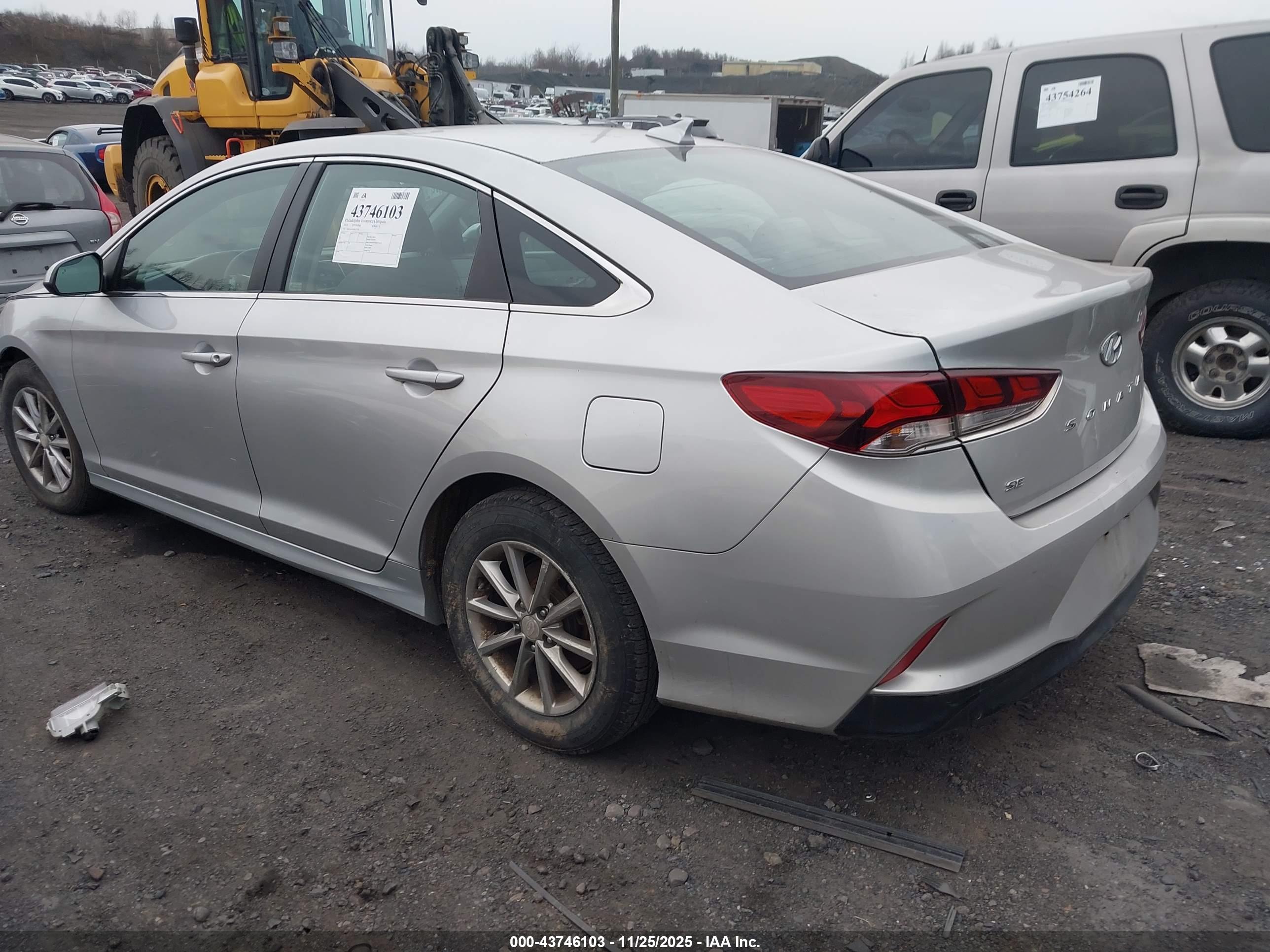 HYUNDAI SONATA image 3