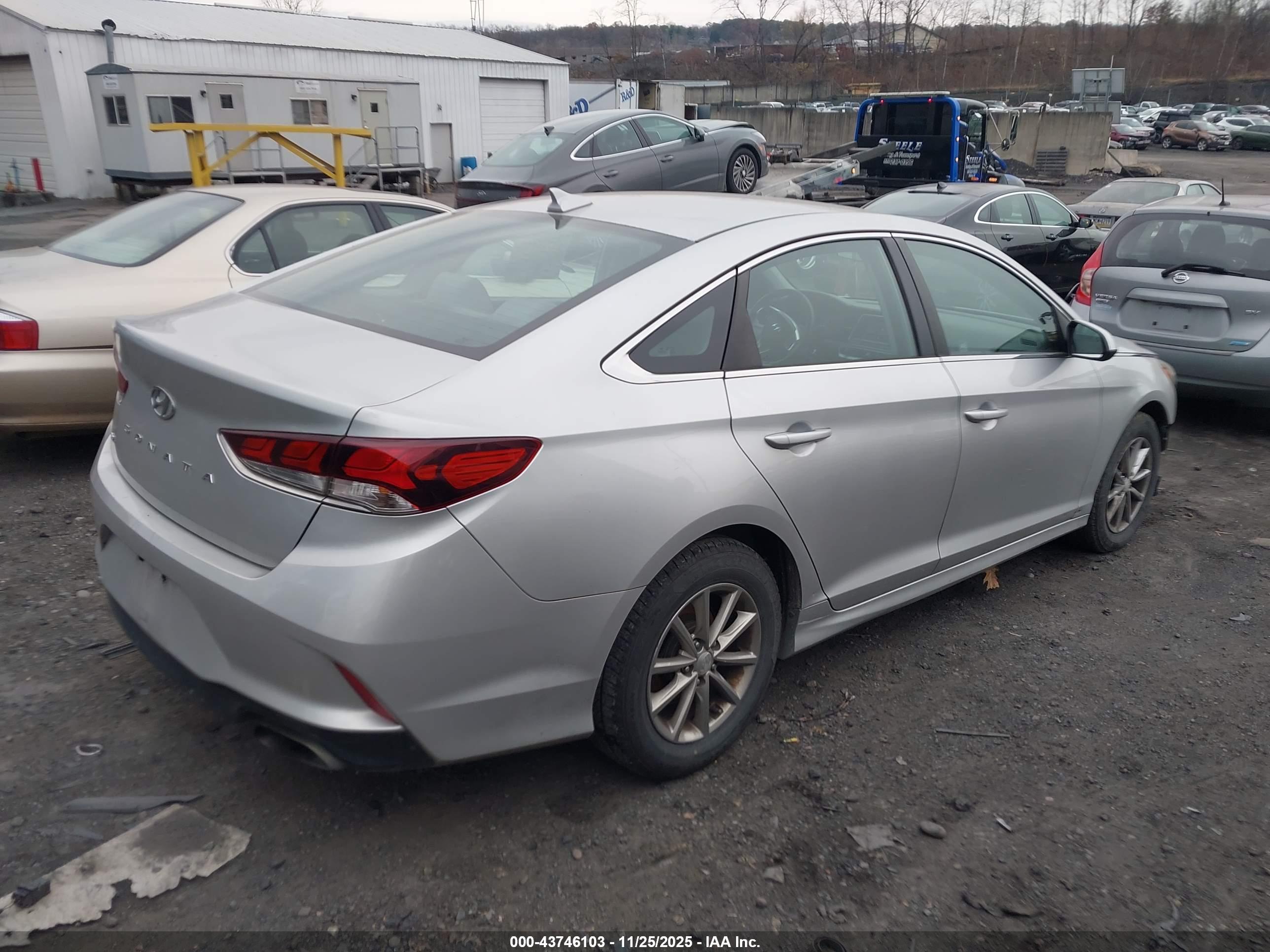 HYUNDAI SONATA image 4
