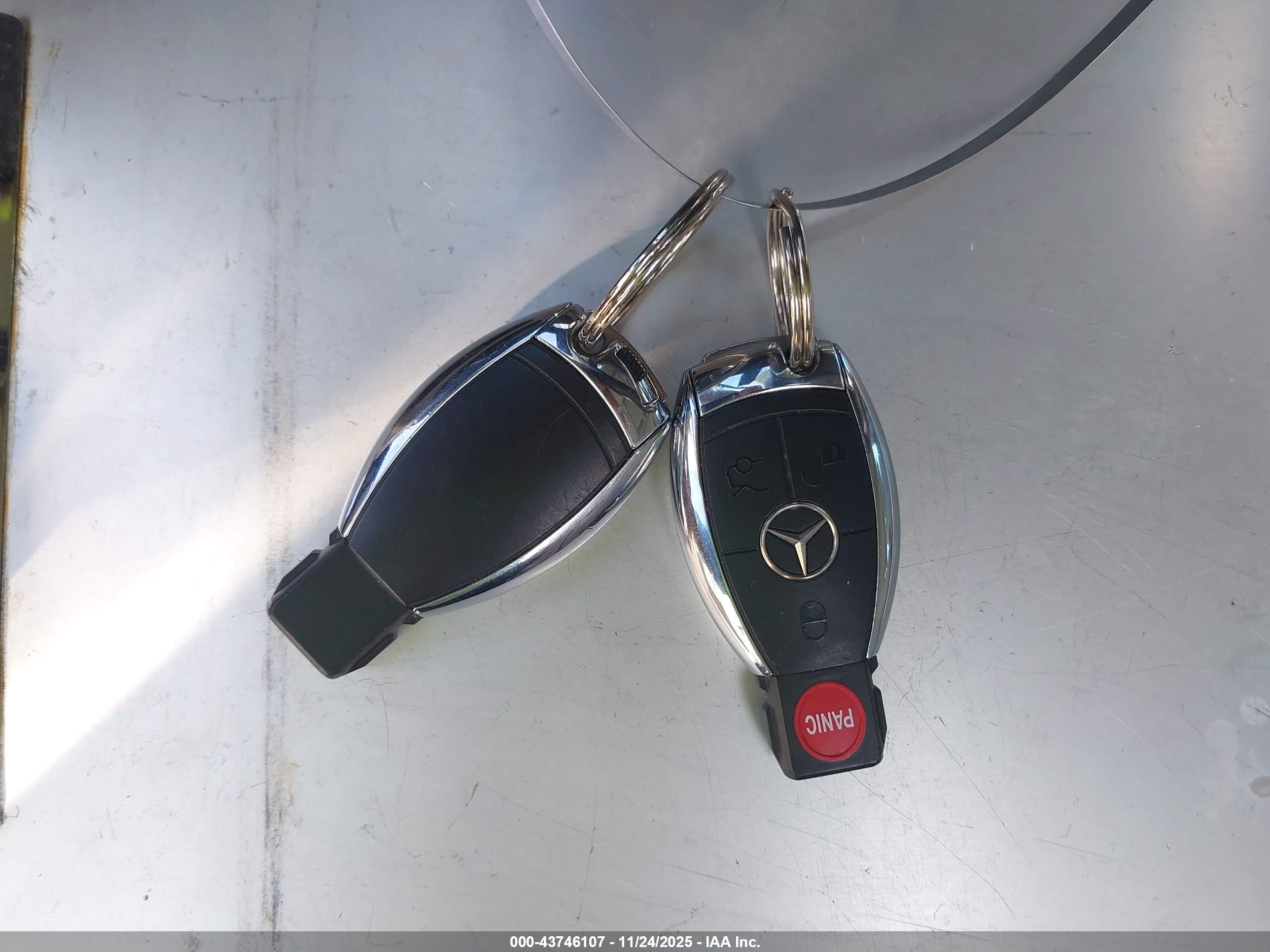 MERCEDES-BENZ C image 11