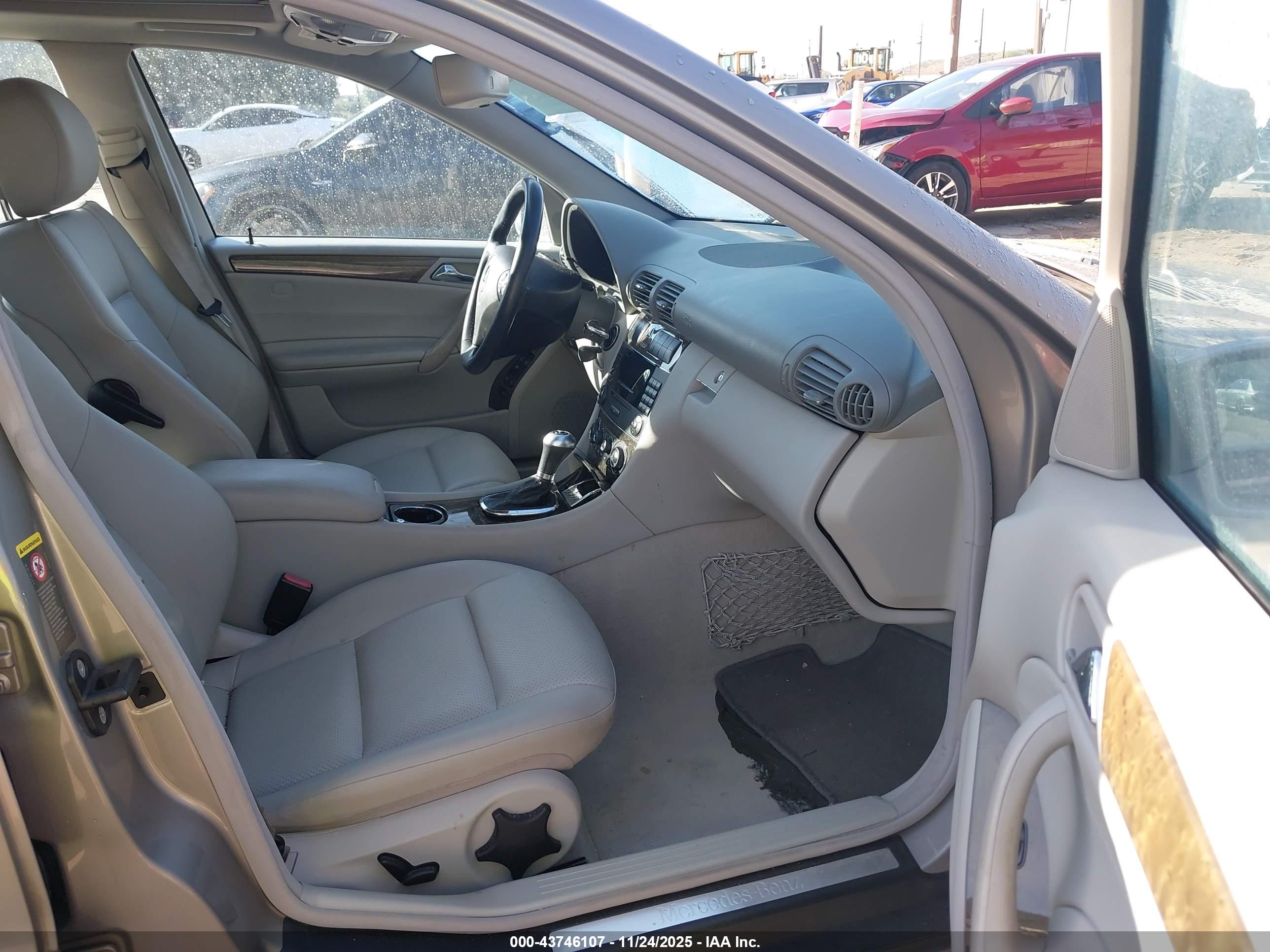 MERCEDES-BENZ C image 5