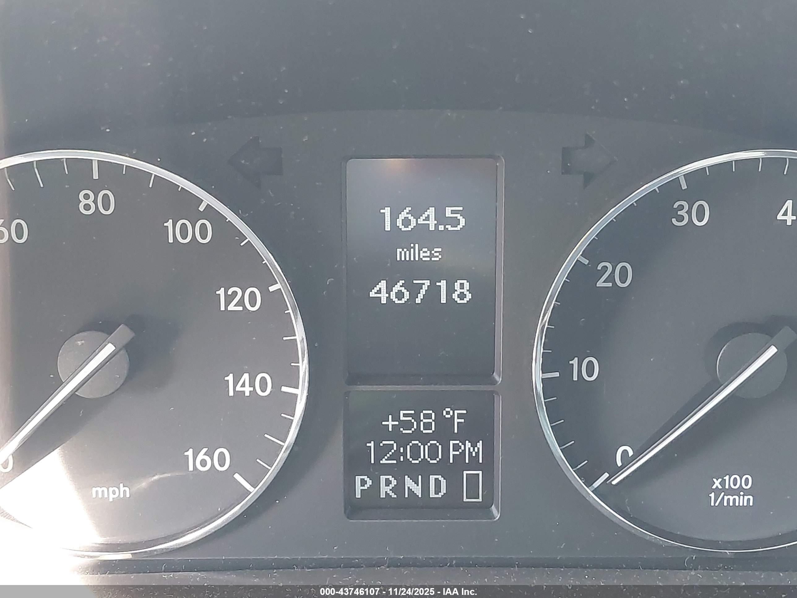 MERCEDES-BENZ C image 7