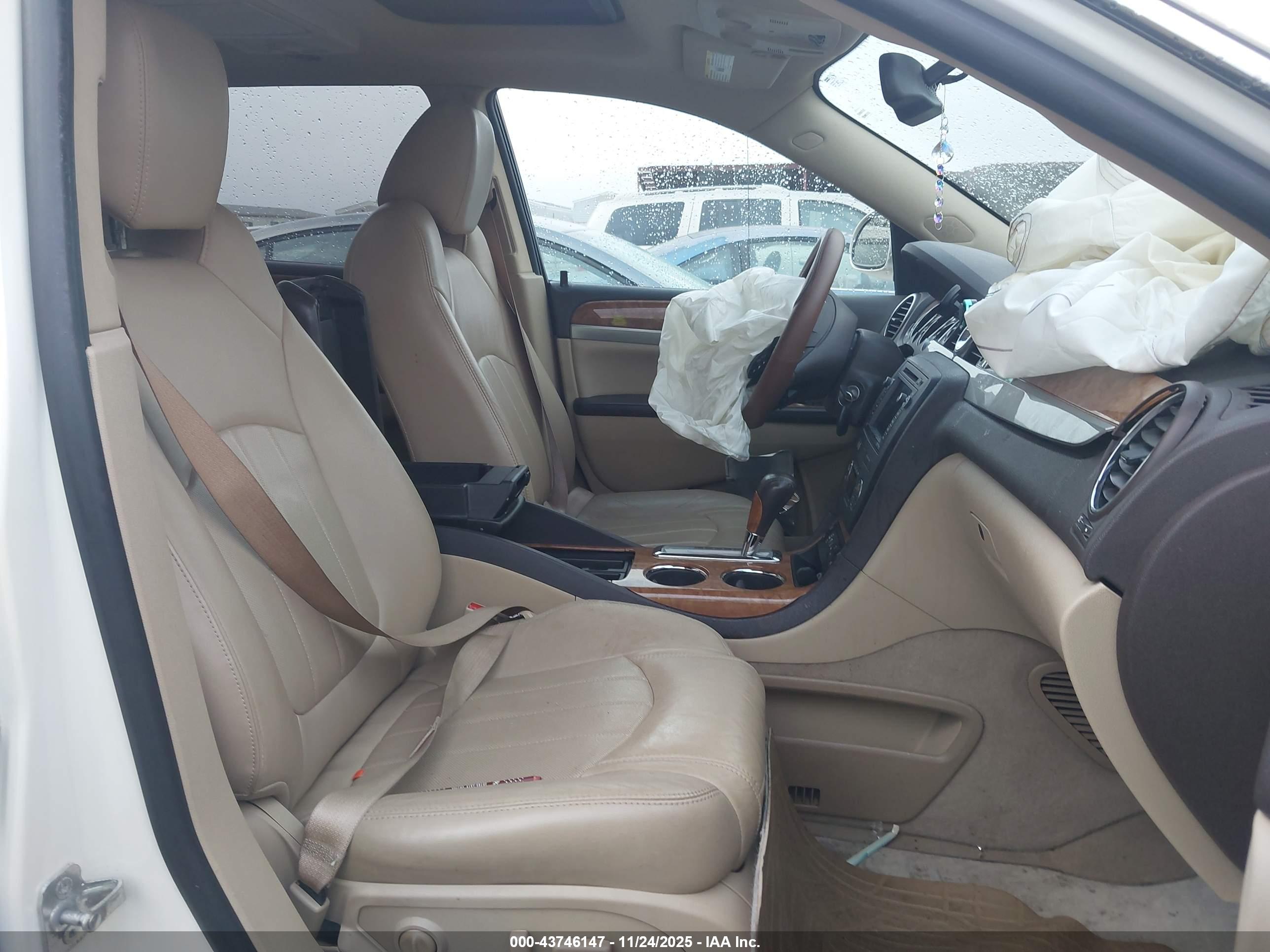 BUICK ENCLAVE image 5