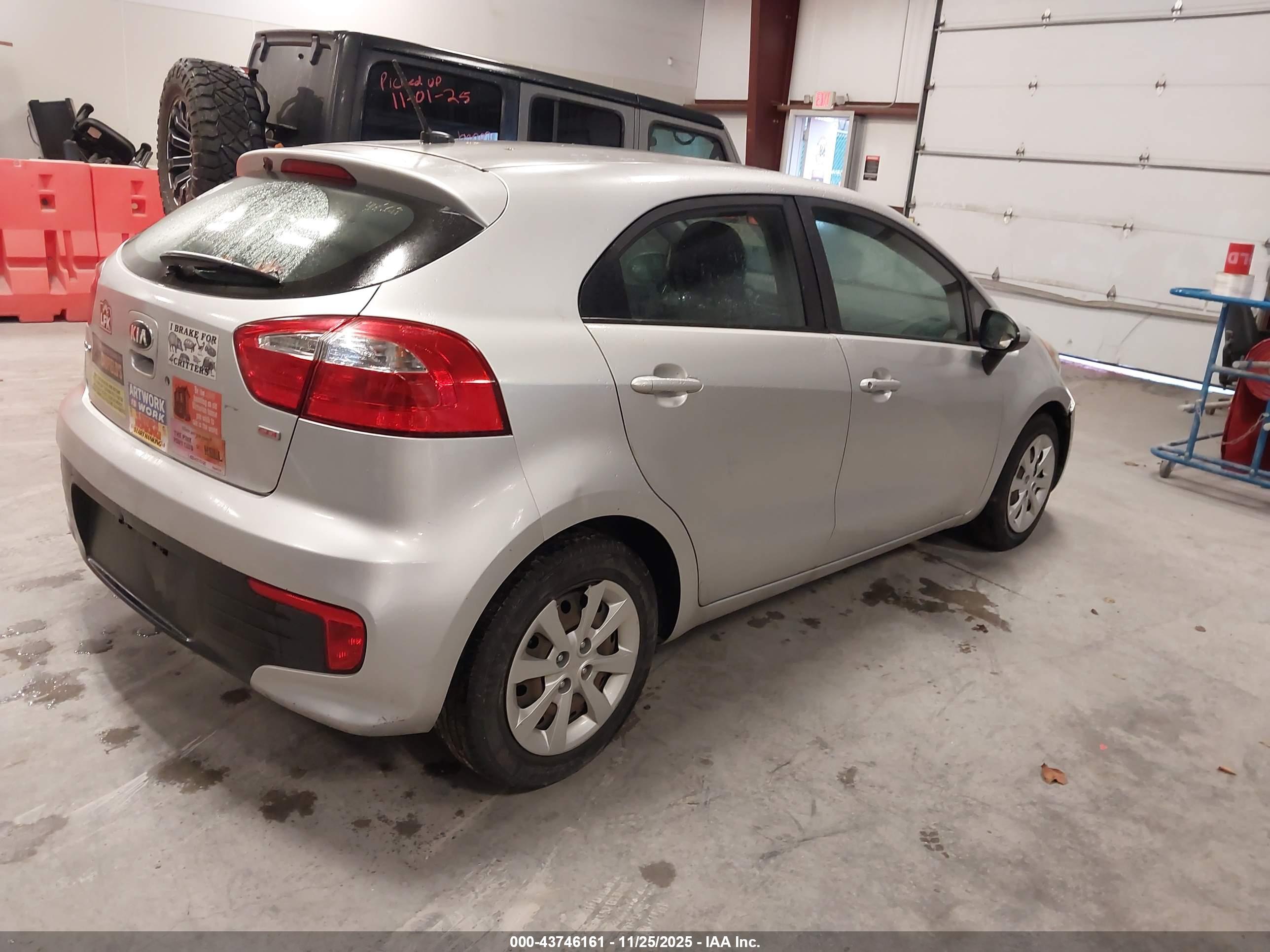 KIA RIO image 4