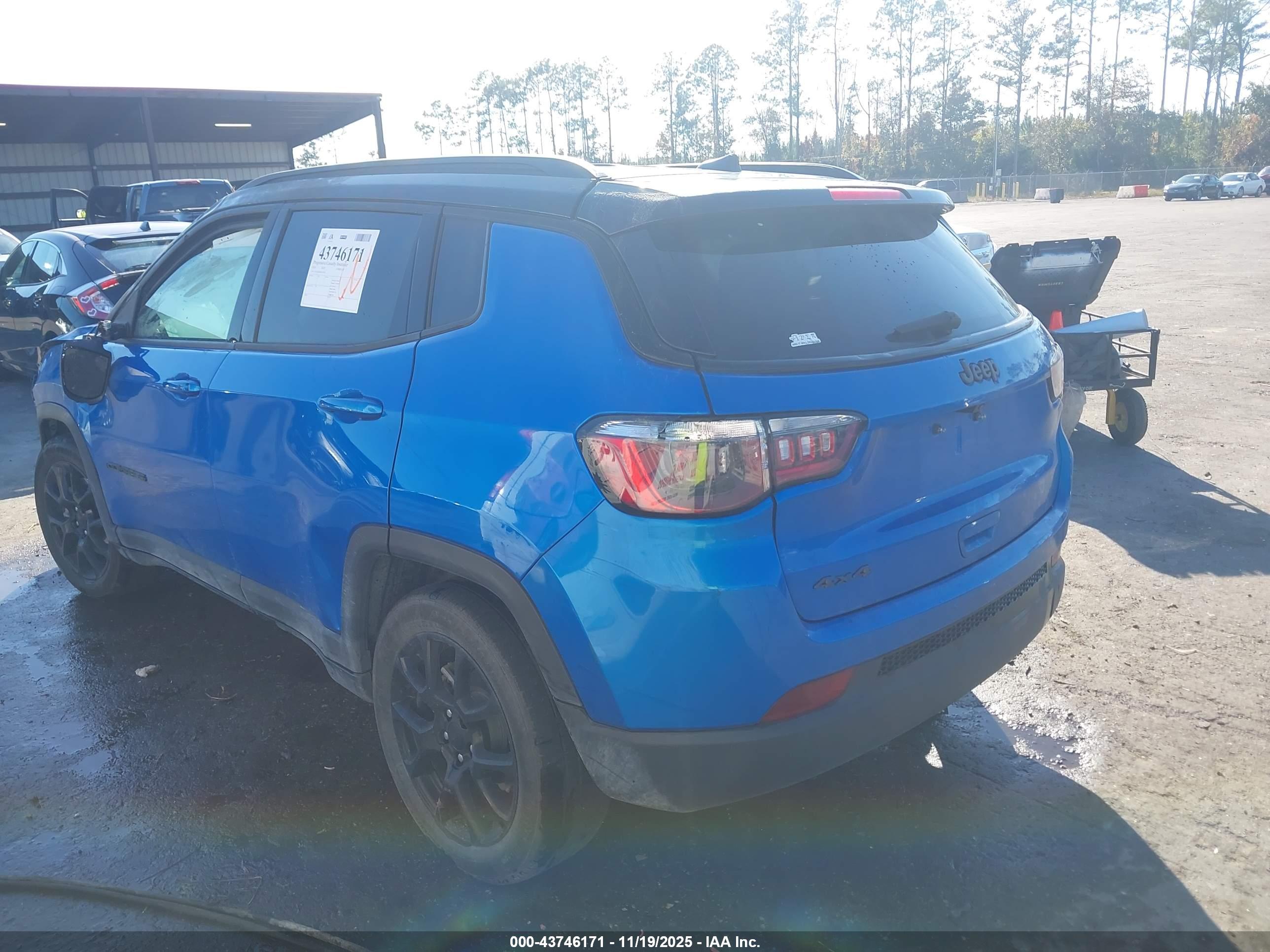 JEEP COMPASS image 3