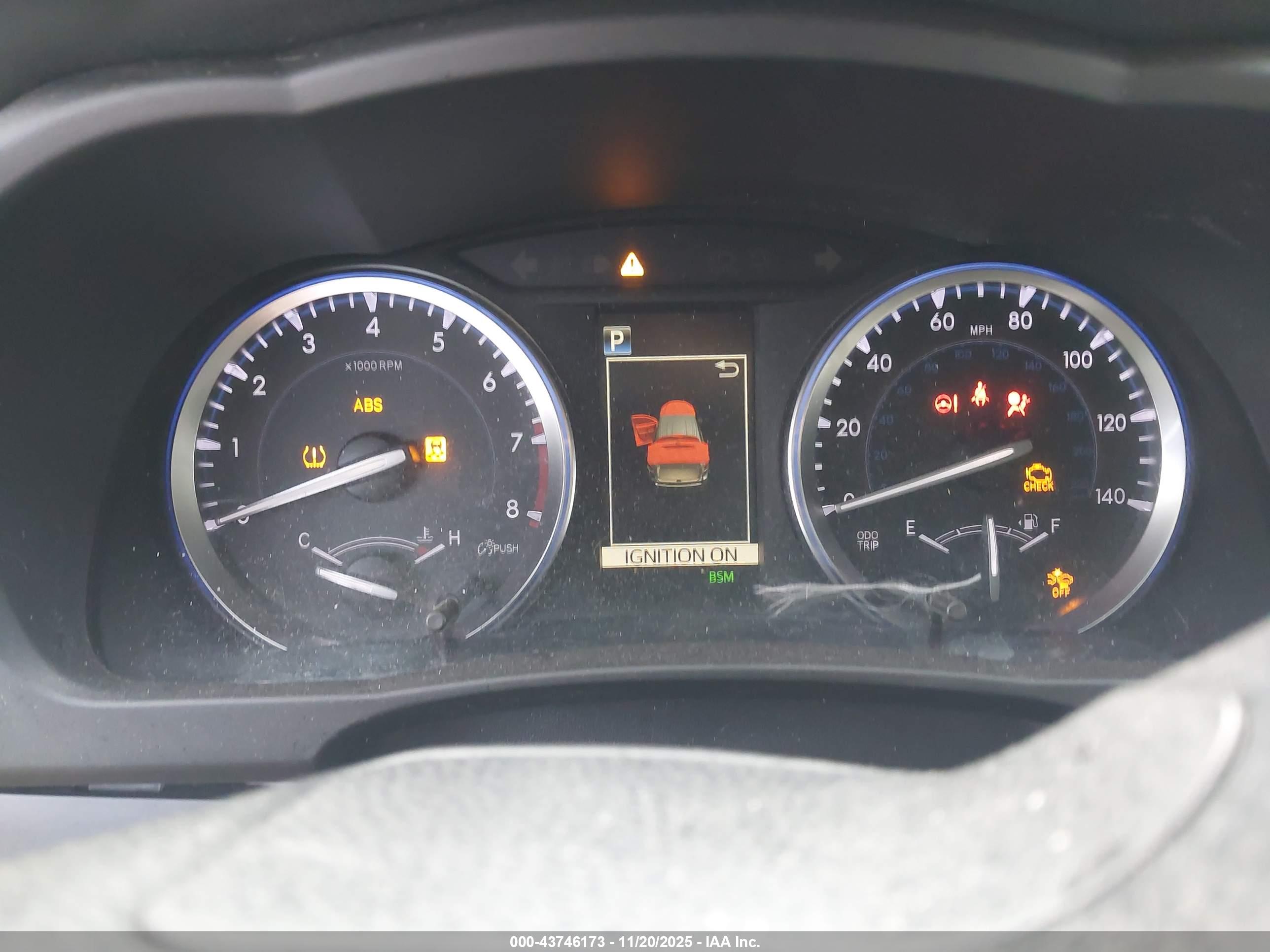 TOYOTA HIGHLANDER image 7