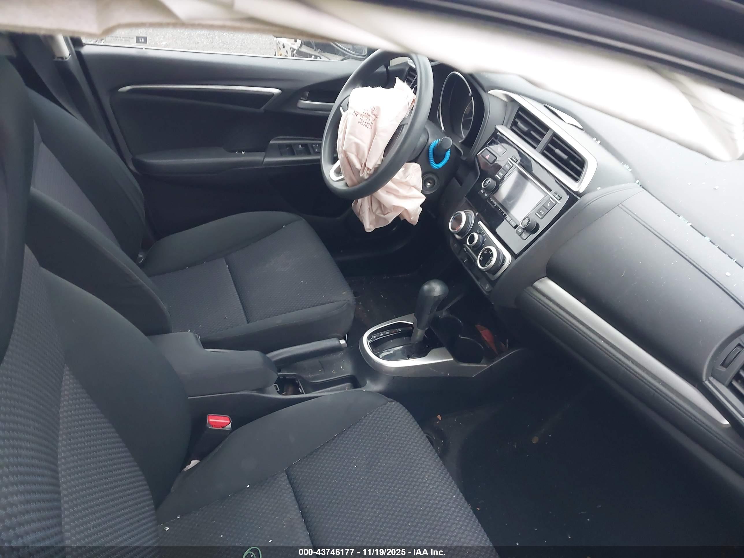 HONDA FIT image 5