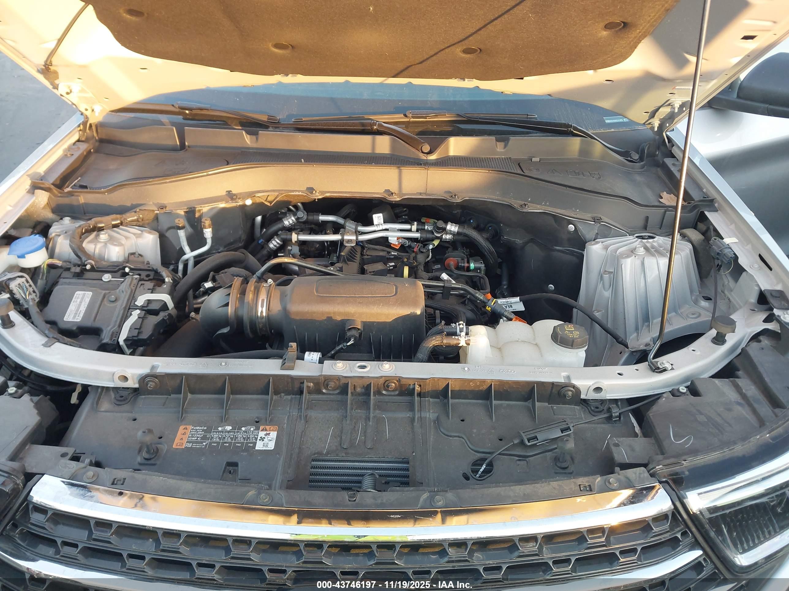 FORD EXPLORER image 10