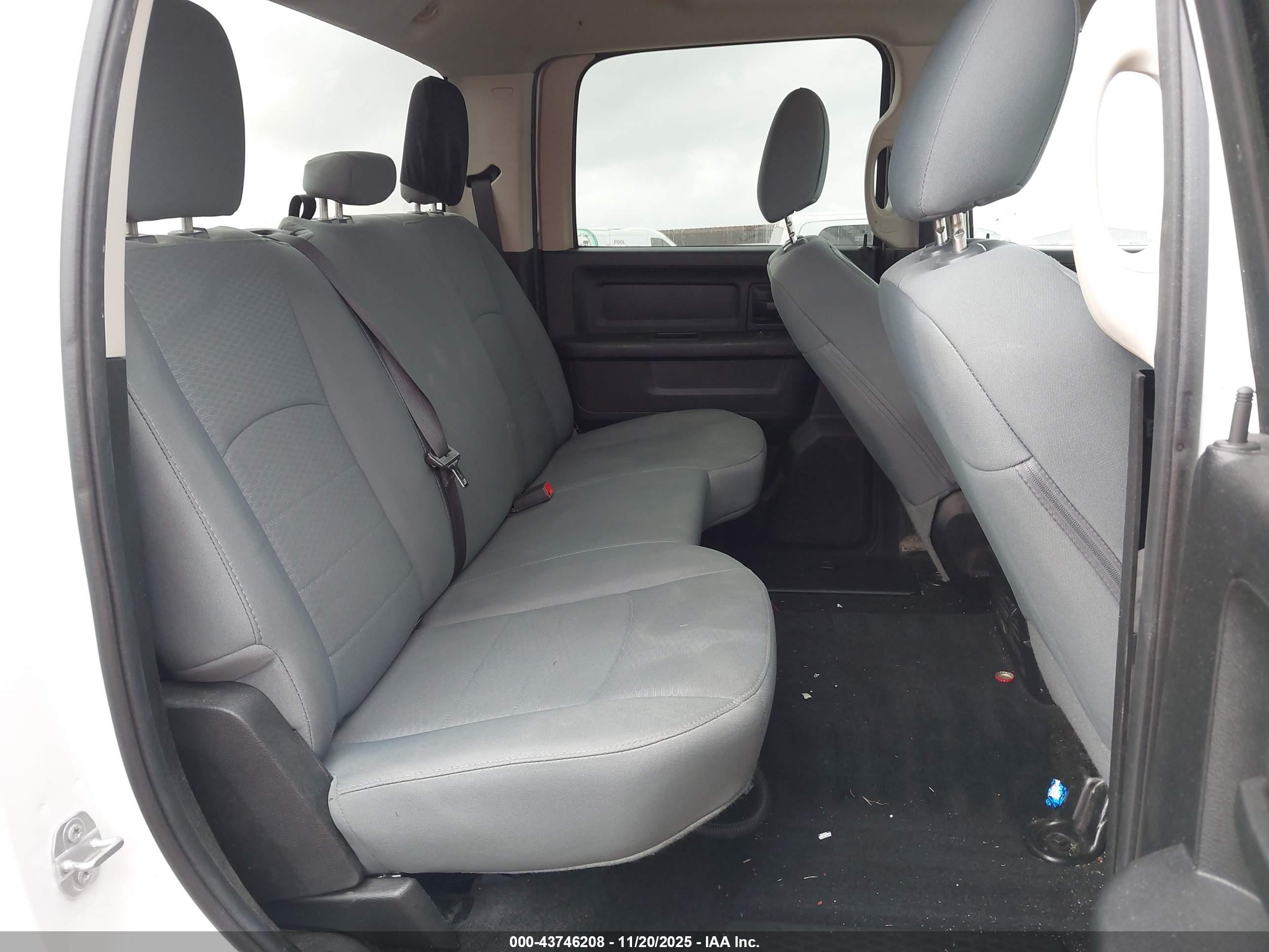 RAM 2500 image 8