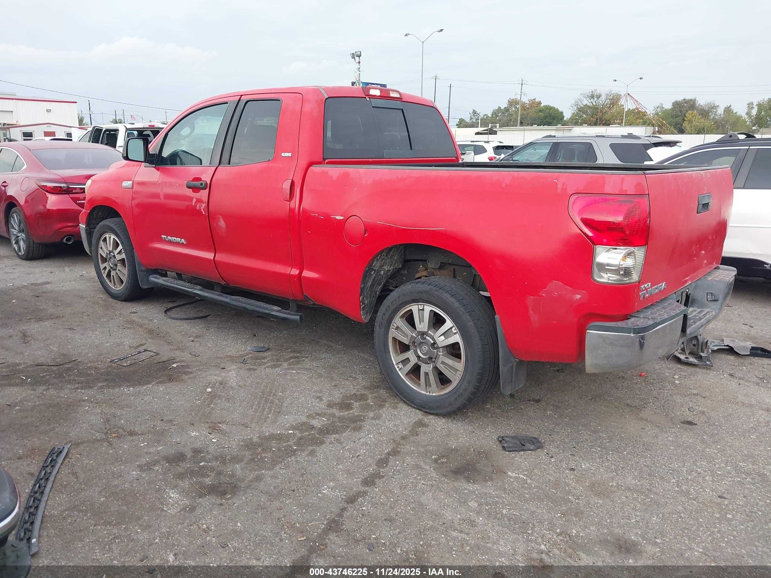 TOYOTA TUNDRA image 3