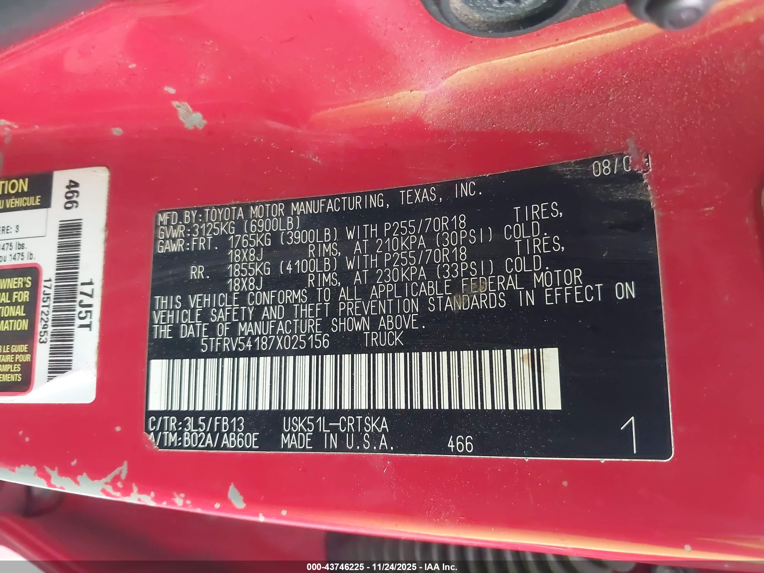 TOYOTA TUNDRA image 9