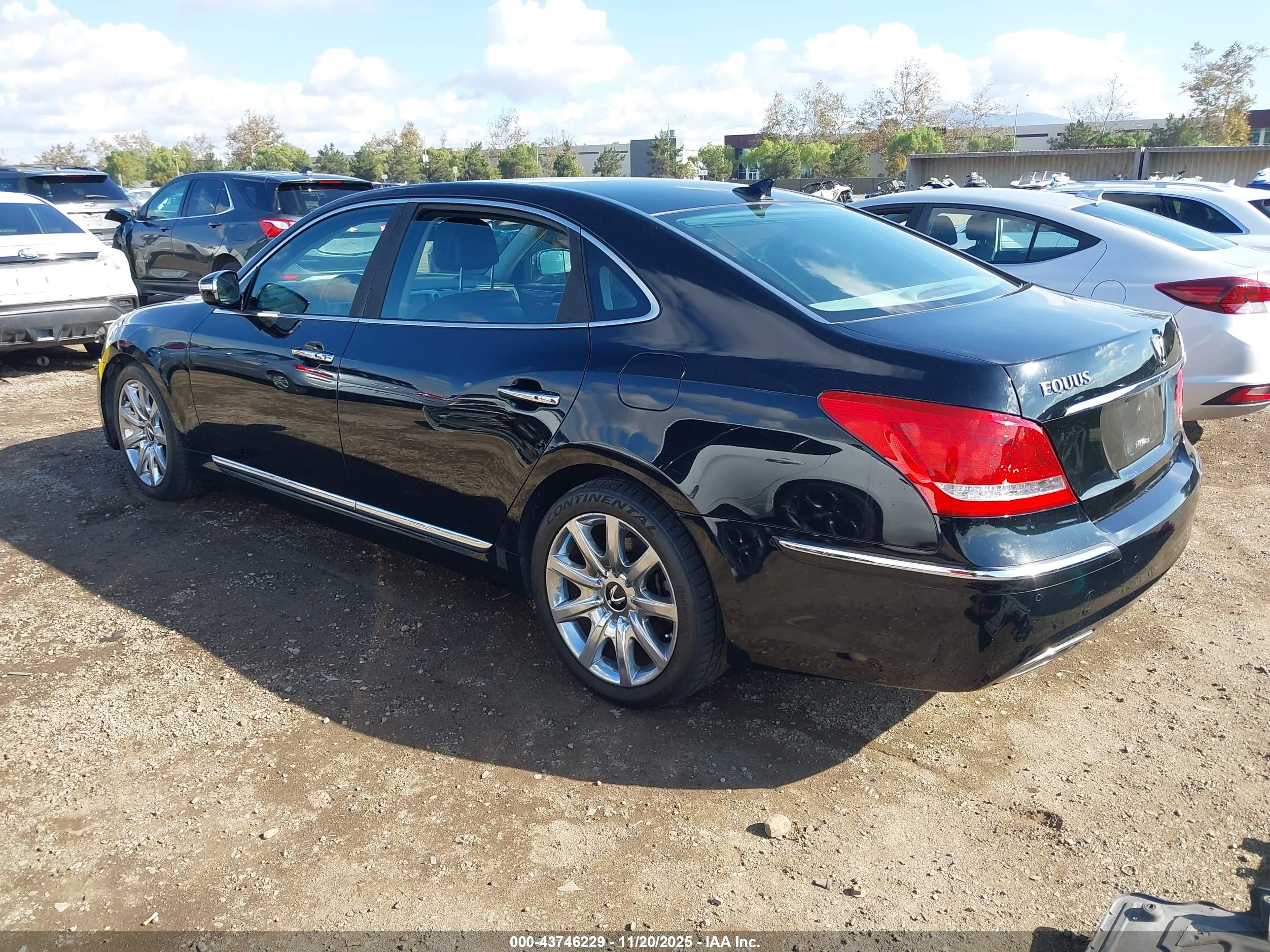 HYUNDAI EQUUS image 3