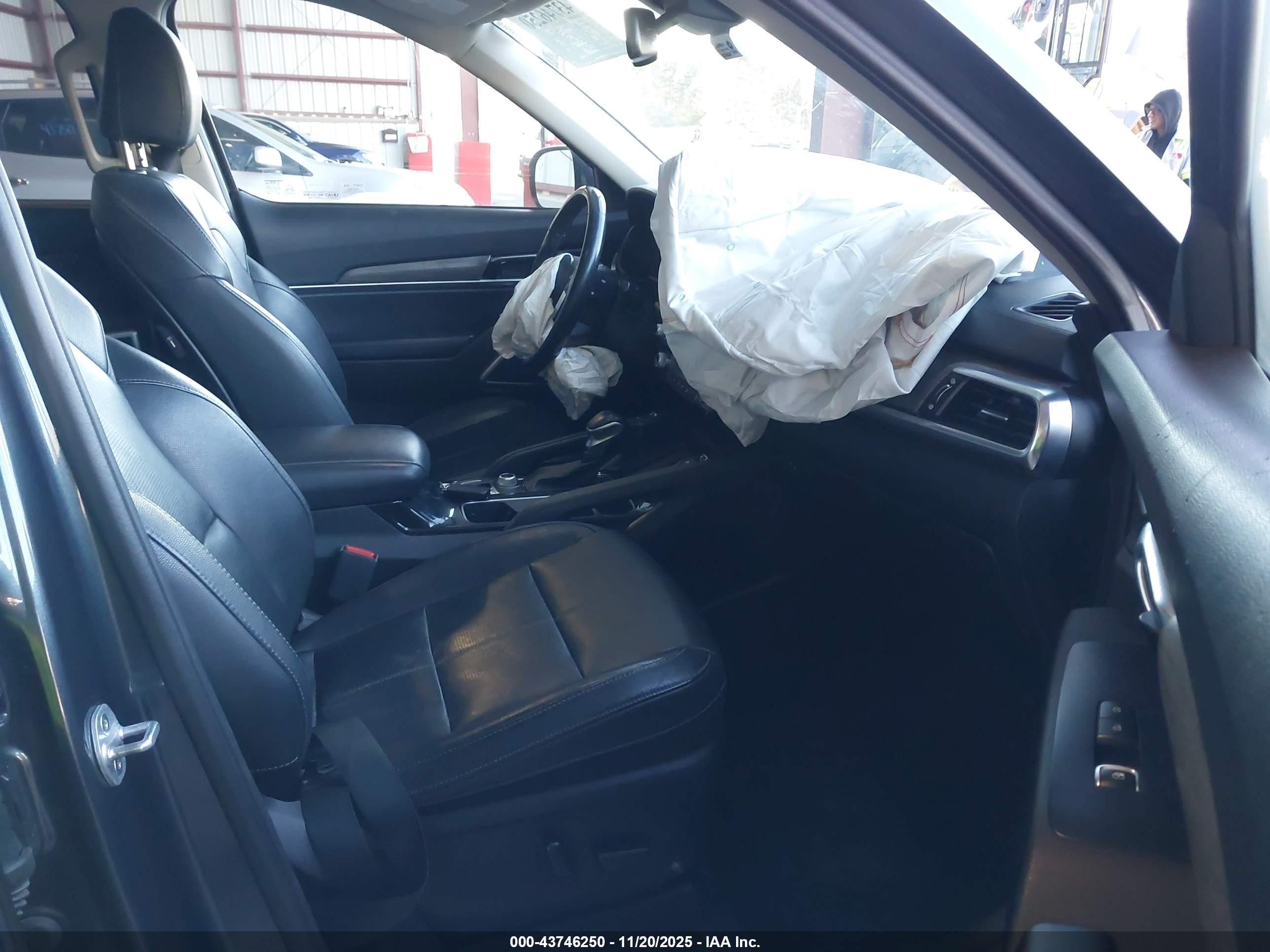 KIA TELLURIDE image 5