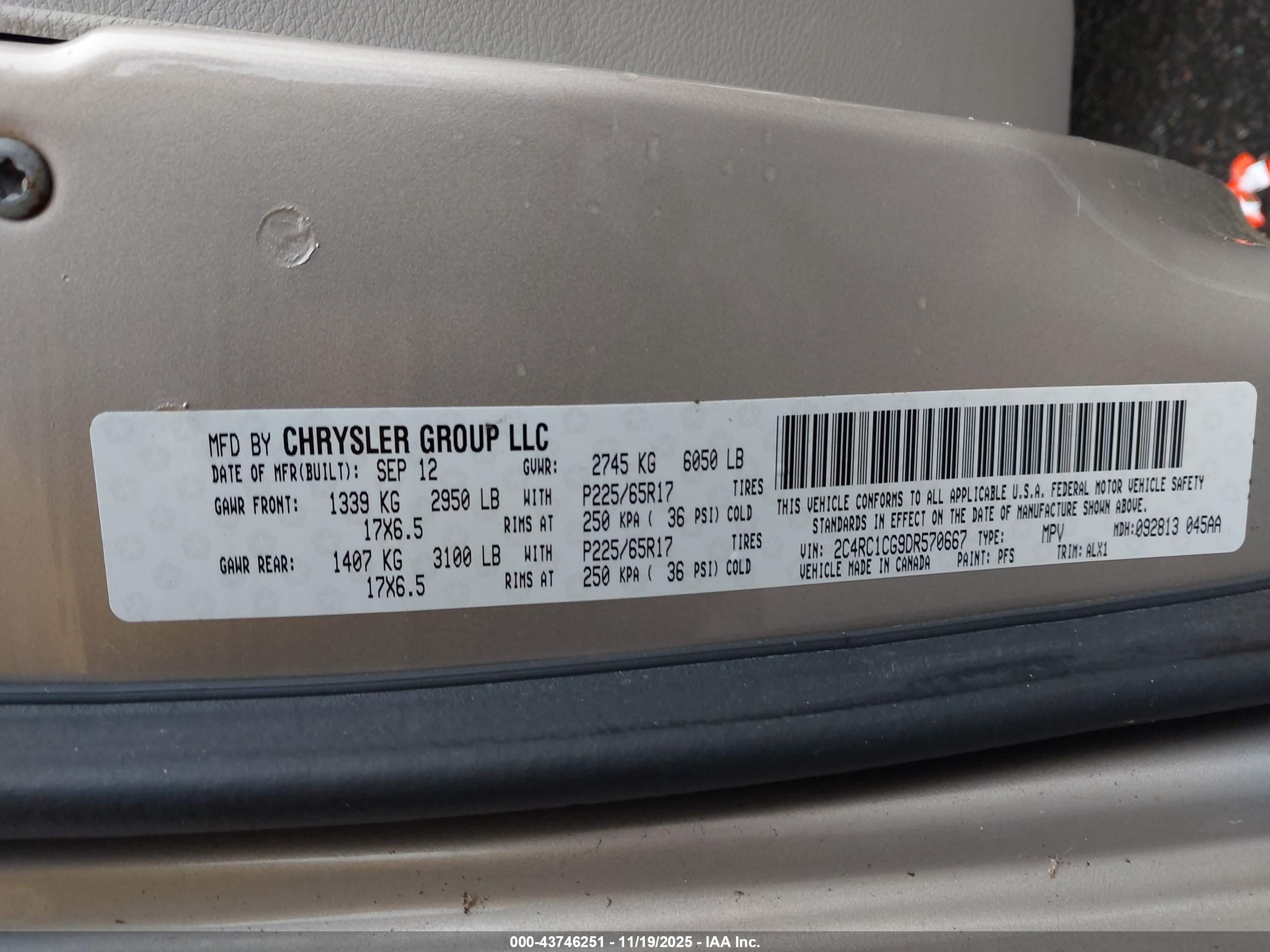 CHRYSLER TOWN image 9