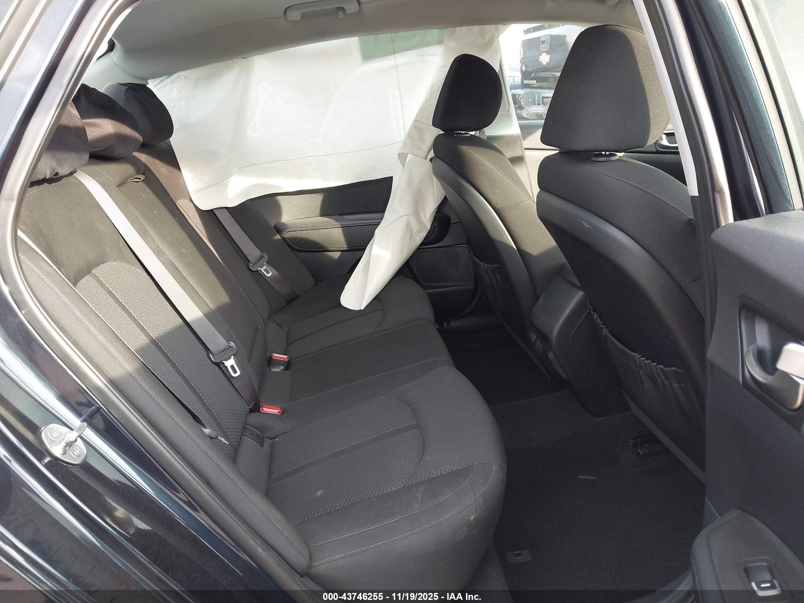 KIA OPTIMA image 8