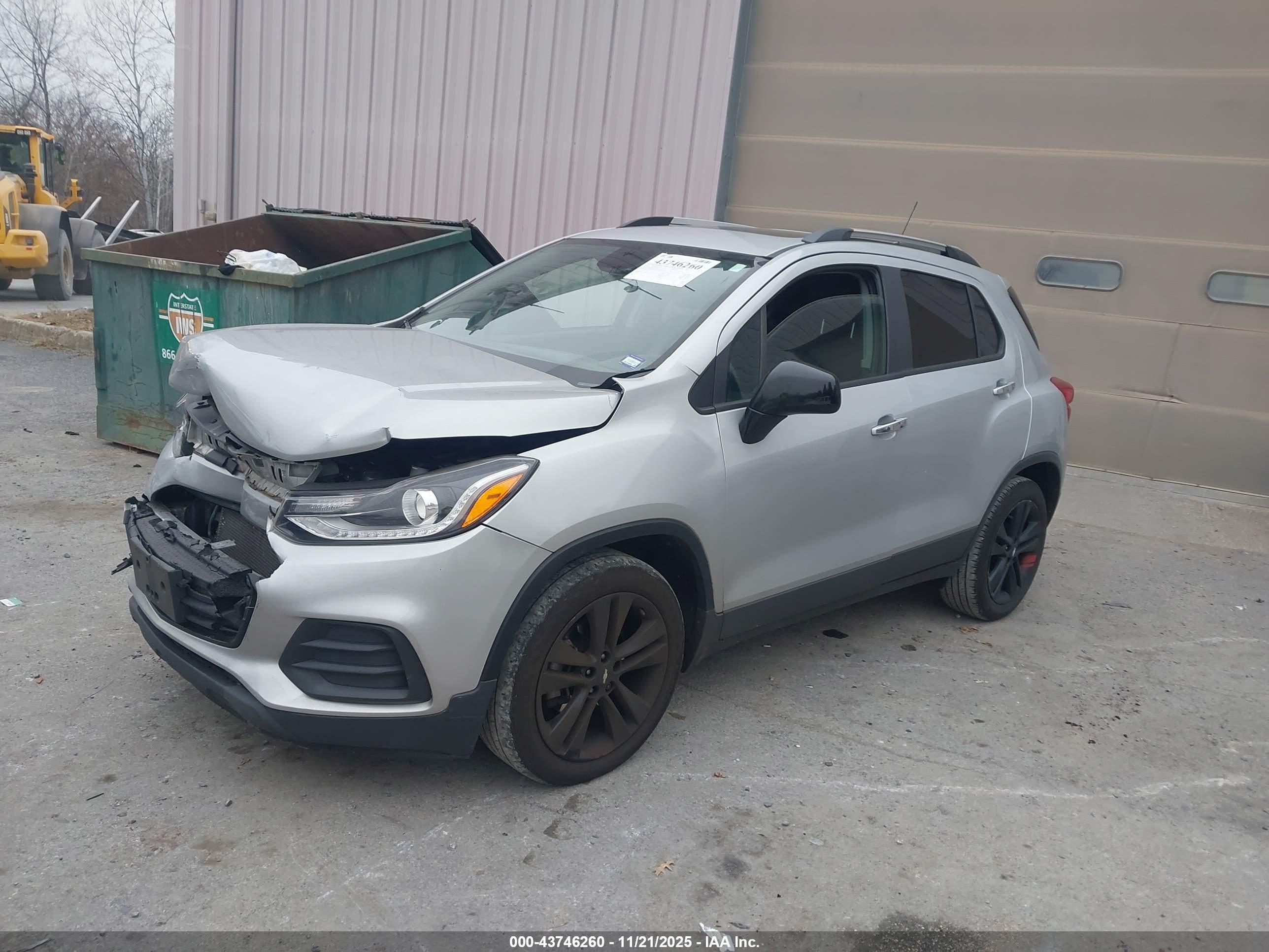 CHEVROLET TRAX image 2