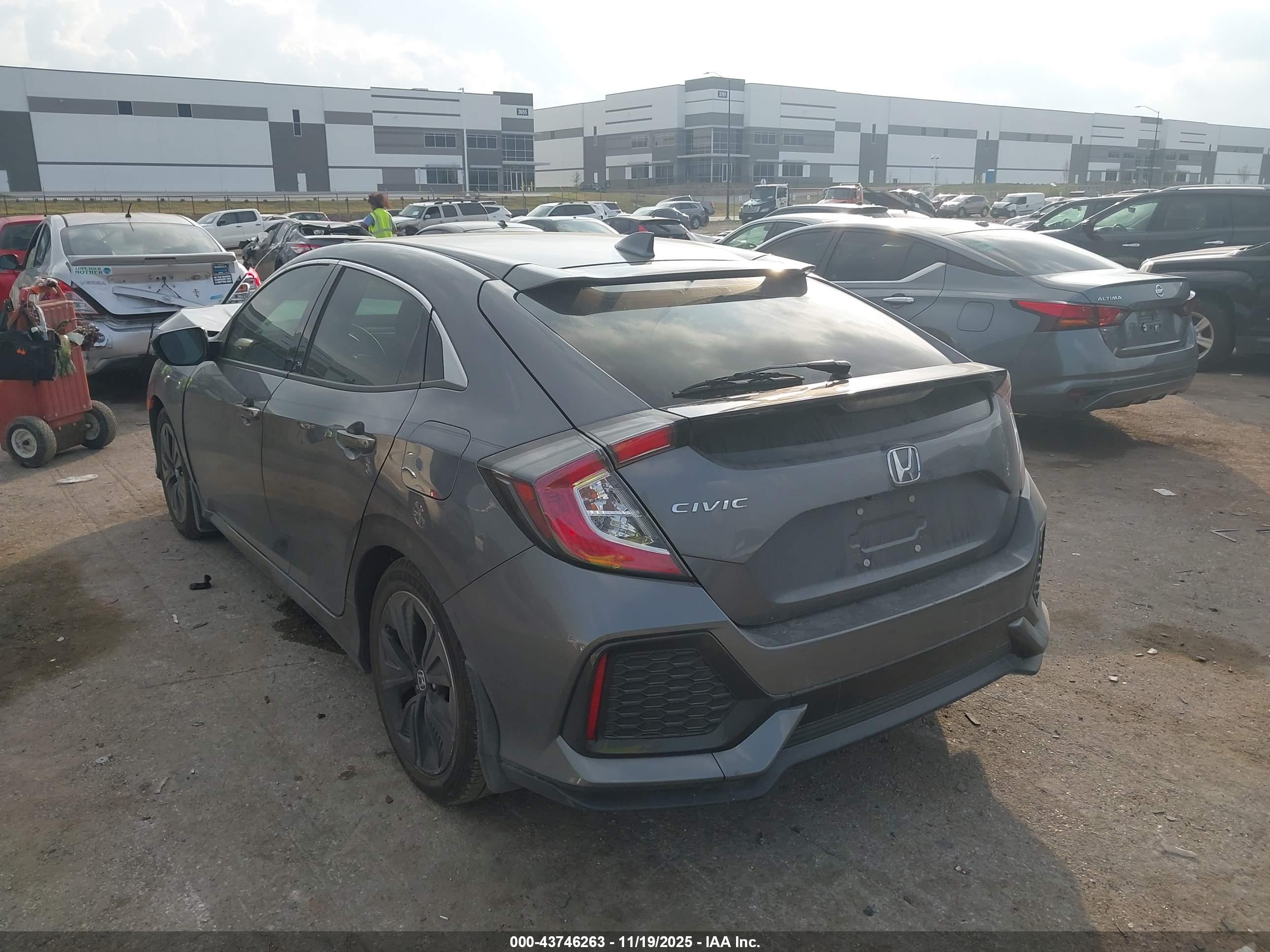 HONDA CIVIC image 3