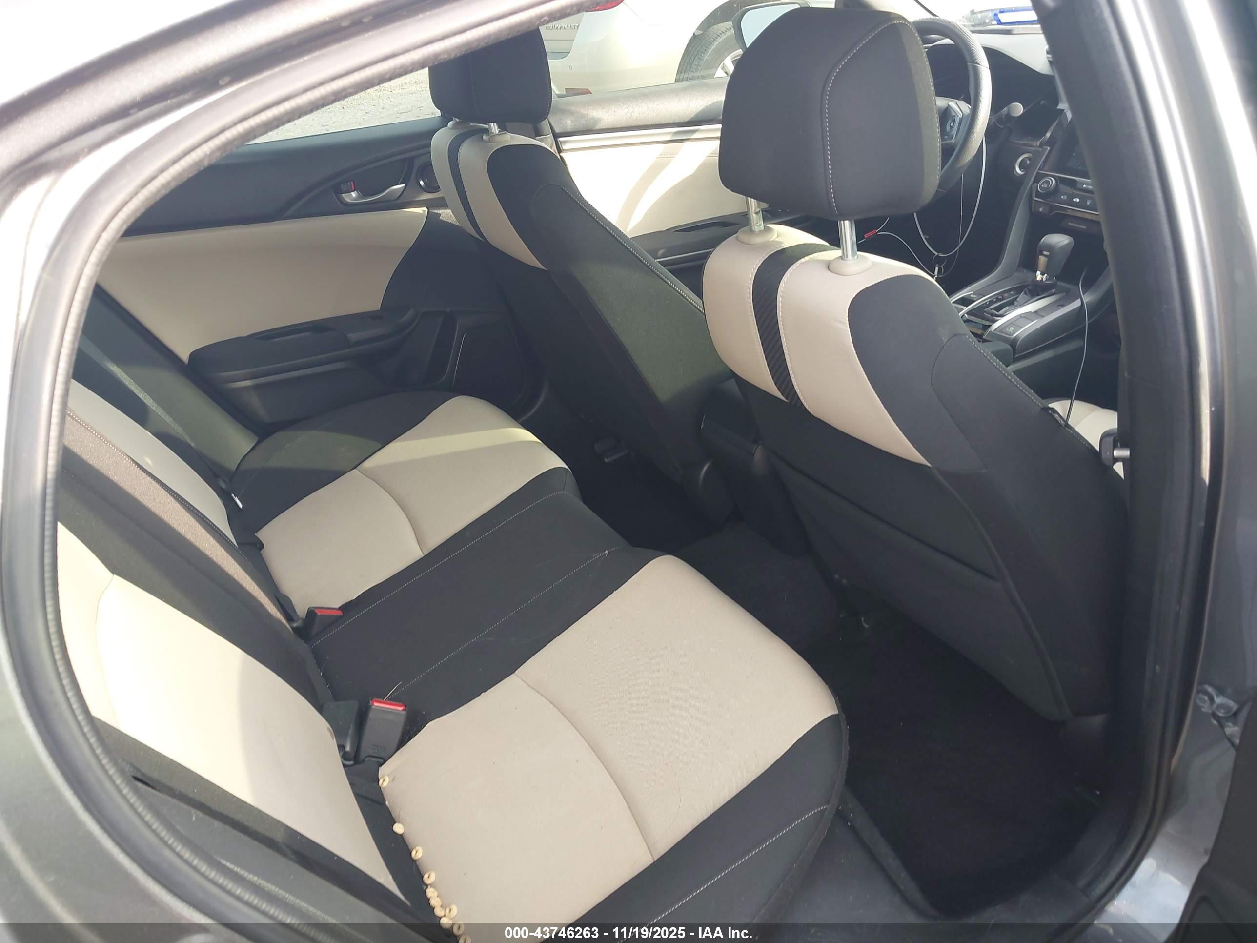 HONDA CIVIC image 8