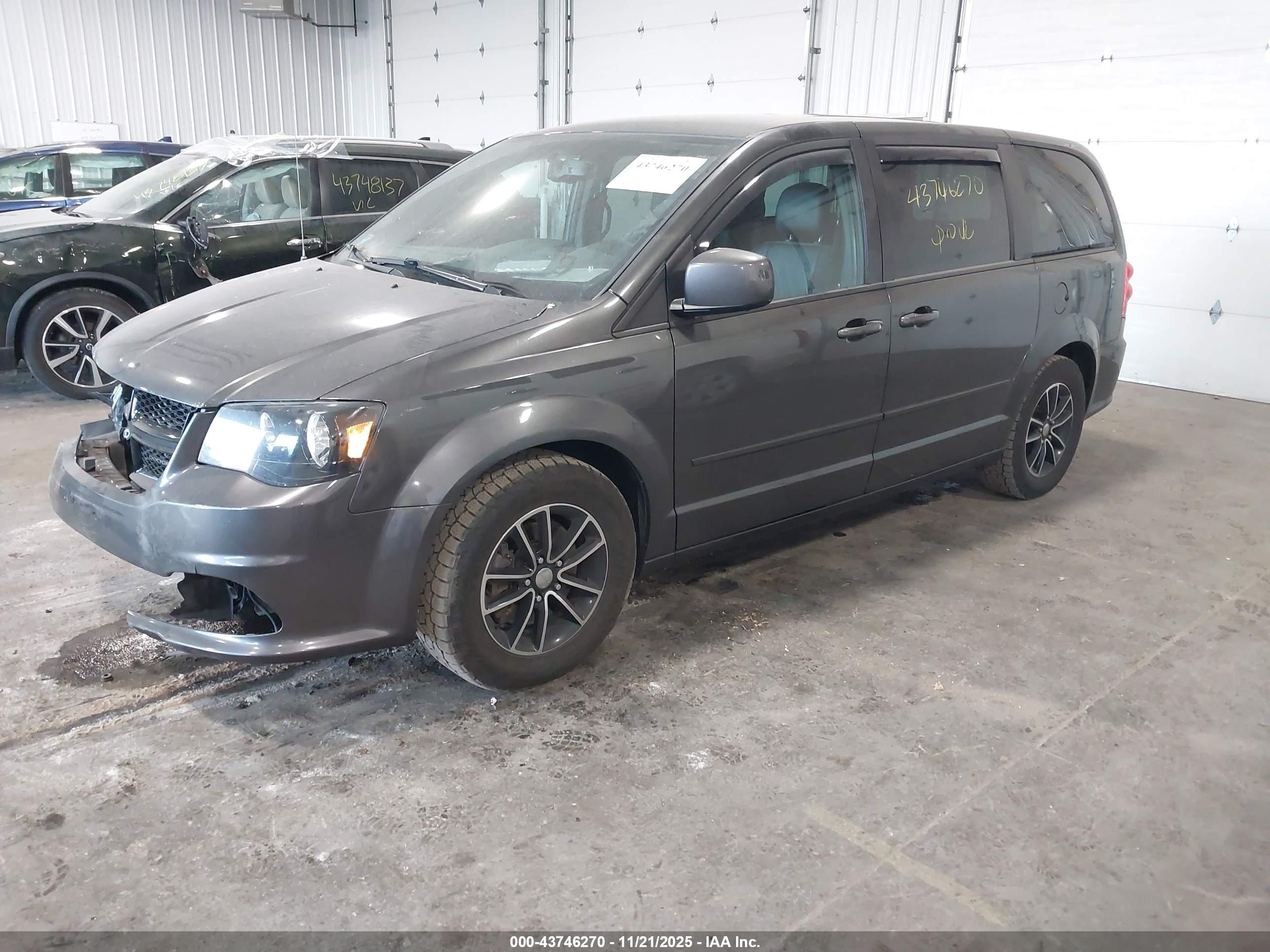 DODGE GRAND image 2