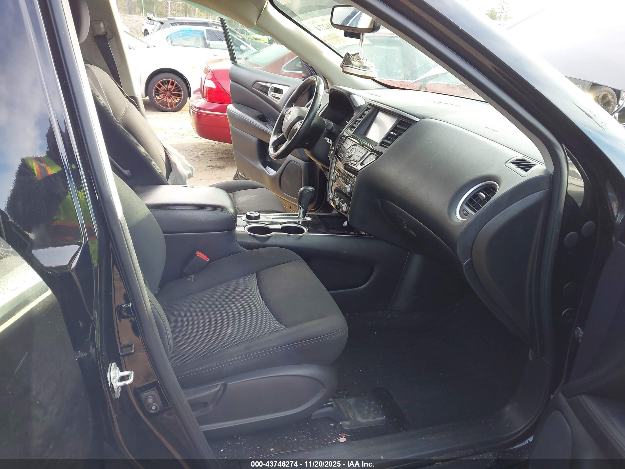 NISSAN PATHFINDER image 5