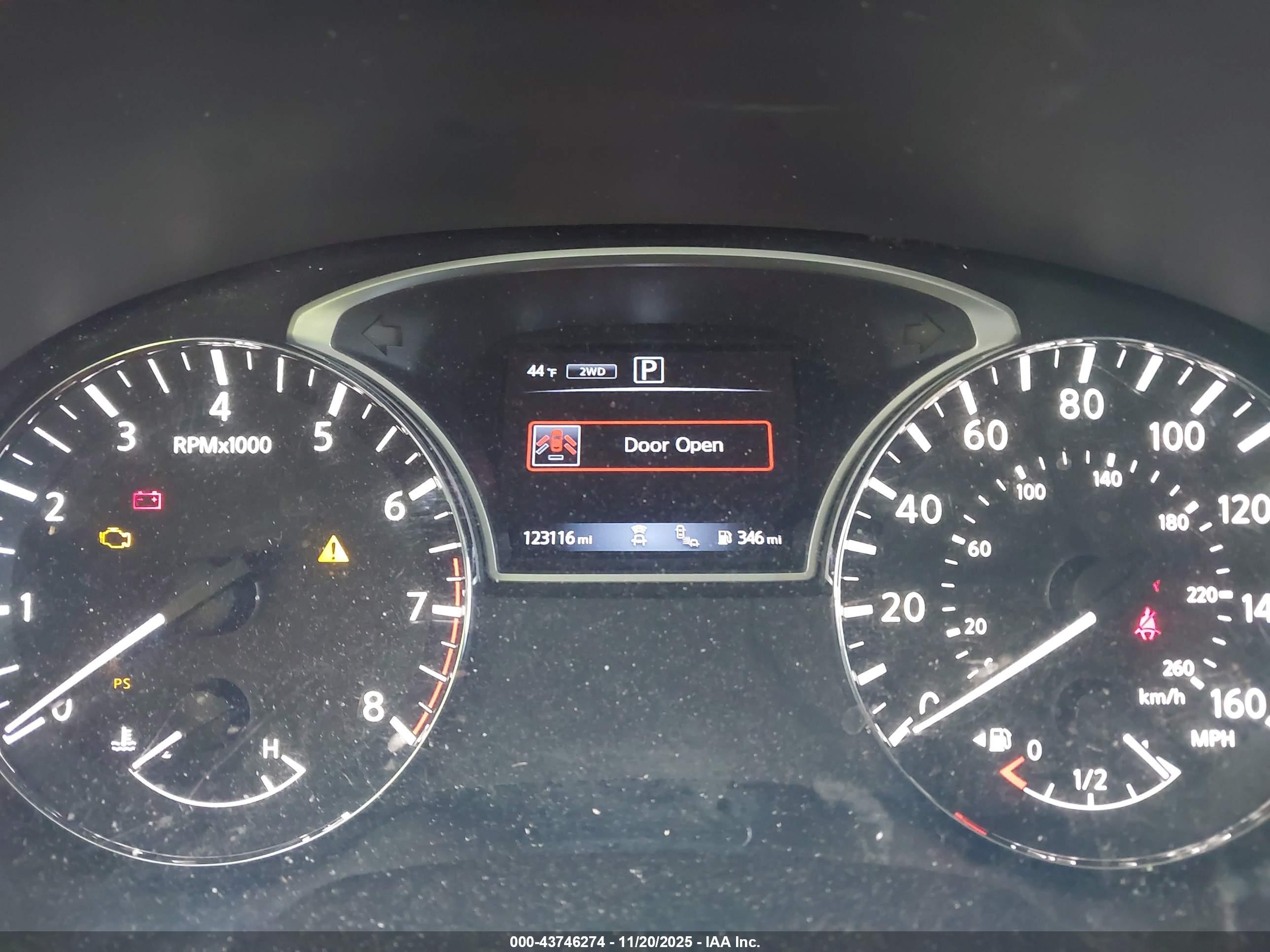NISSAN PATHFINDER image 7