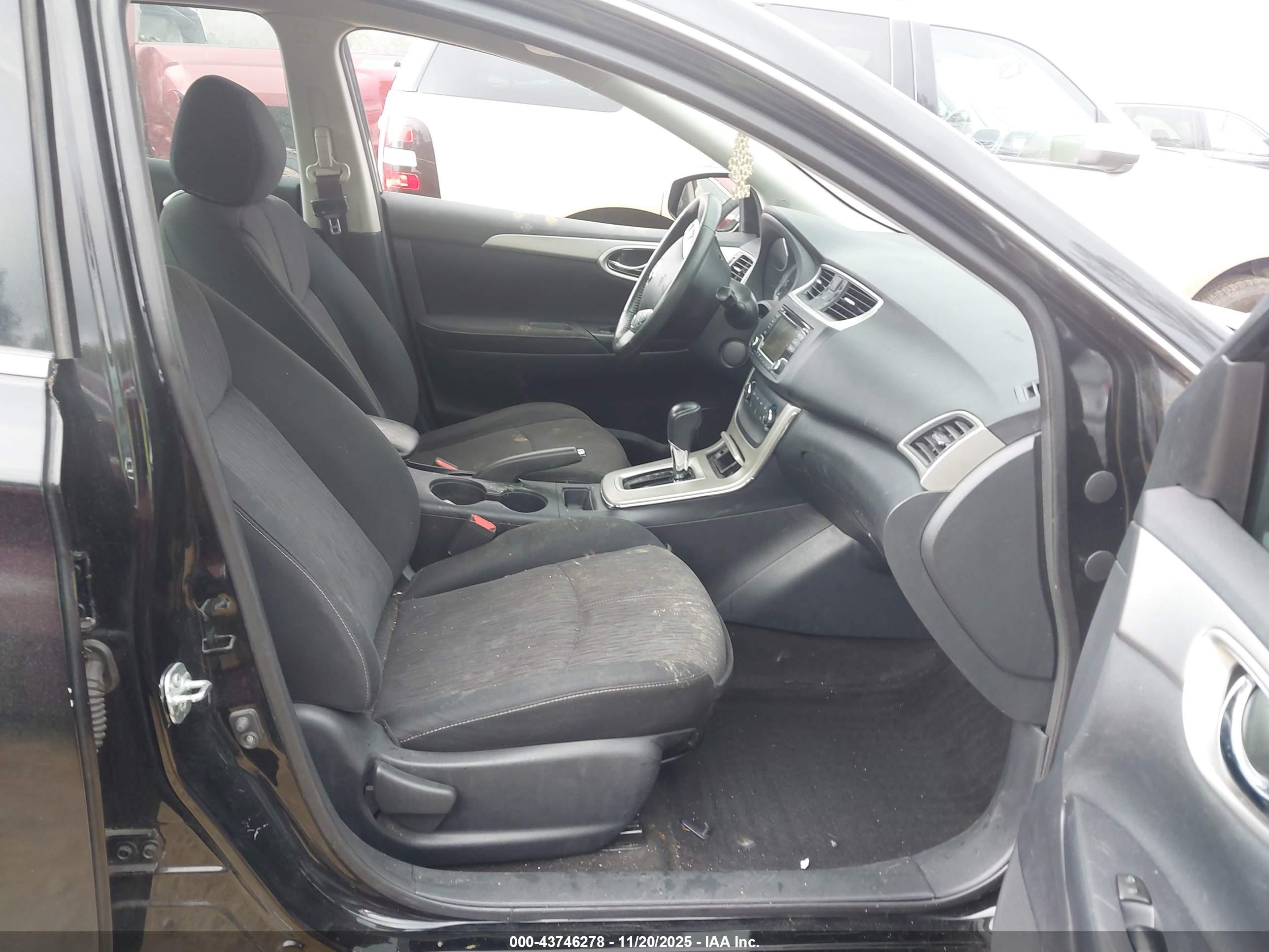 NISSAN SENTRA image 5