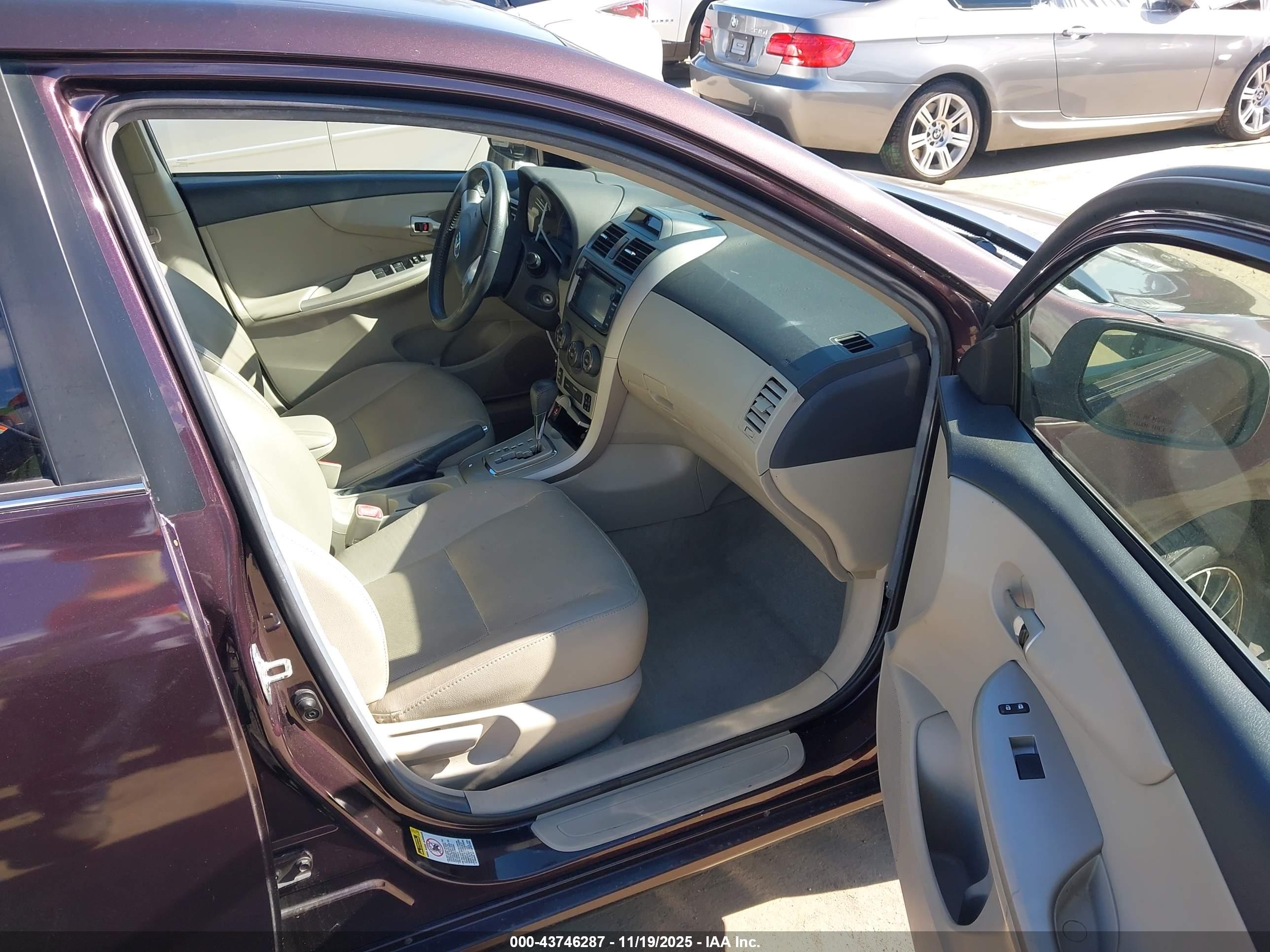 TOYOTA COROLLA image 5